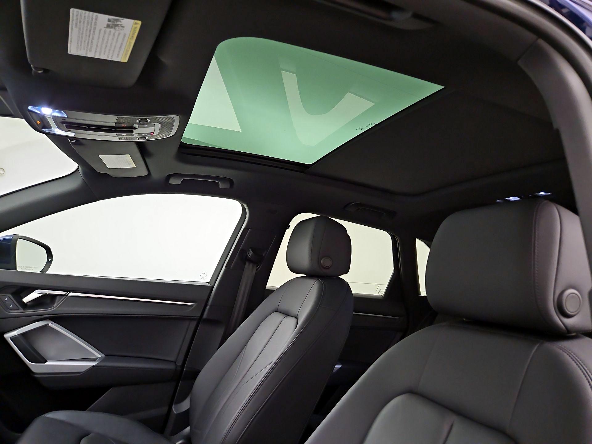 Thumbnail: 2023 Audi Q3 - 19