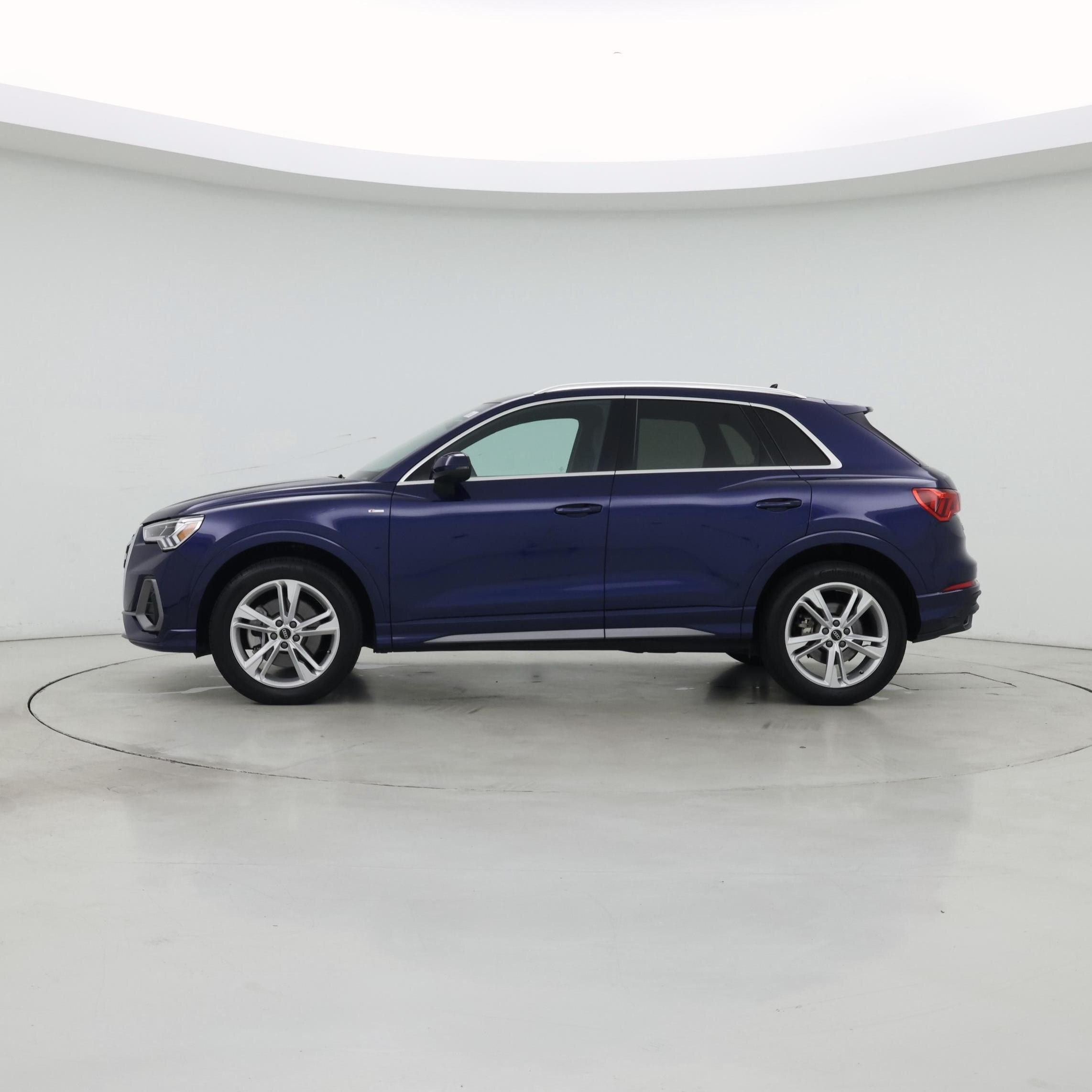 Thumbnail: 2023 Audi Q3 - 3
