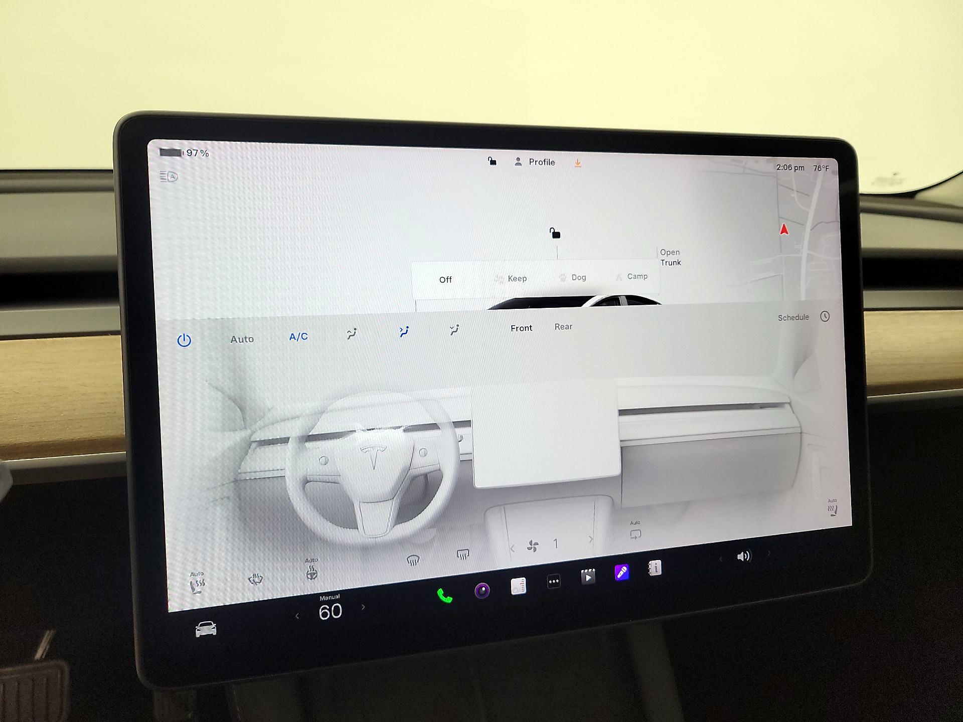 Thumbnail: 2022 Tesla Model 3 - 16