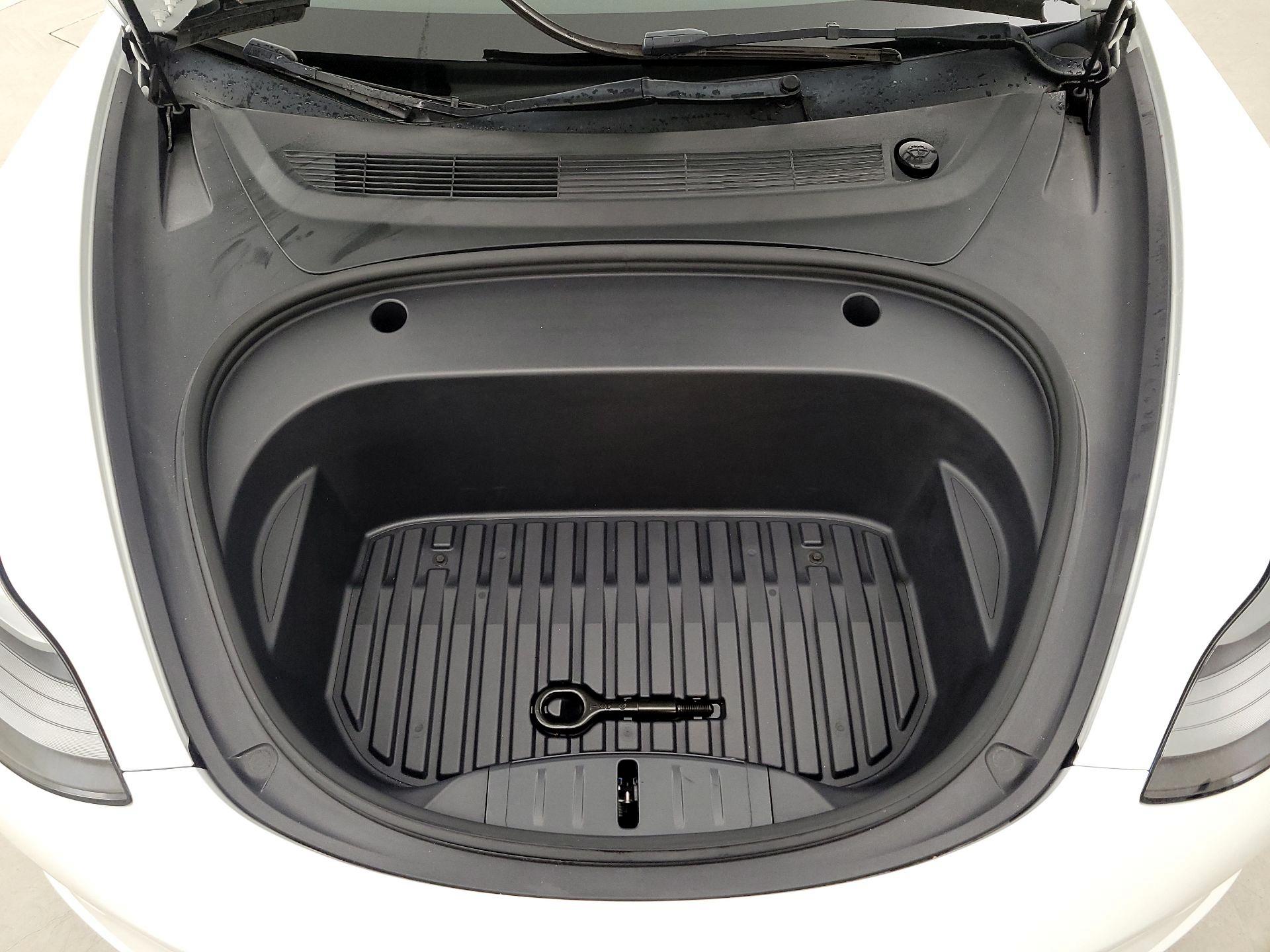 Thumbnail: 2022 Tesla Model 3 - 20