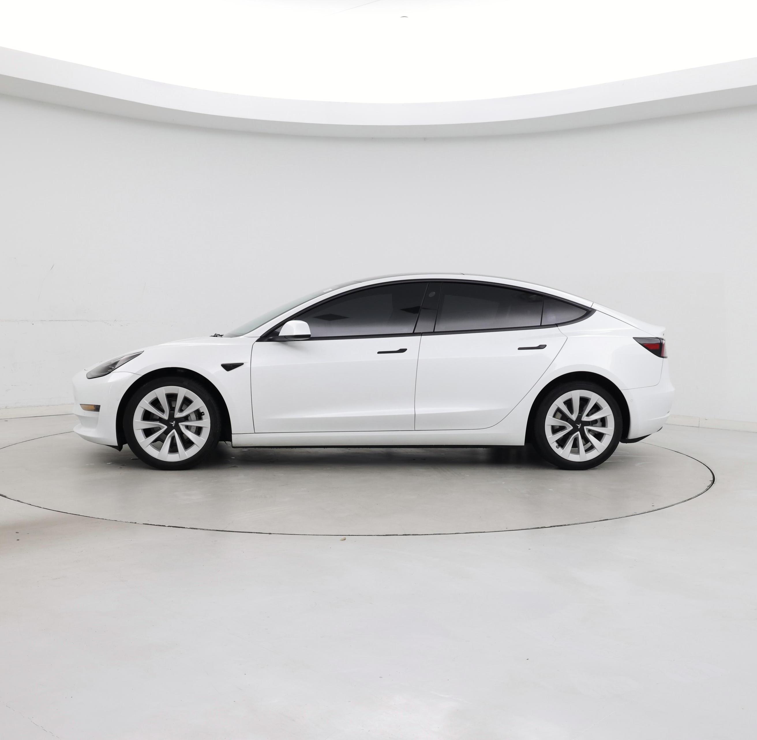 Thumbnail: 2022 Tesla Model 3 - 3