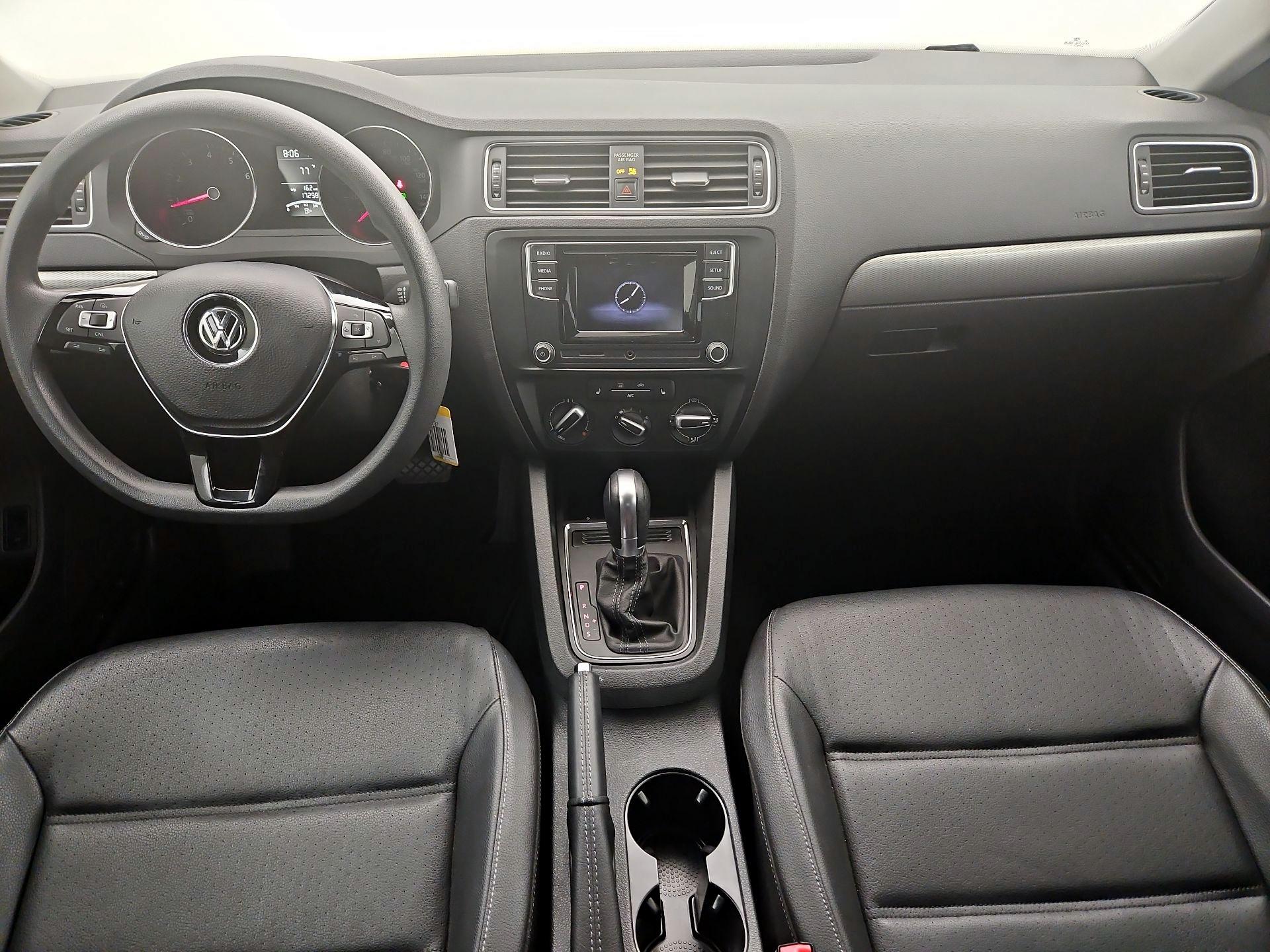 Thumbnail: 2018 Volkswagen Jetta - 9