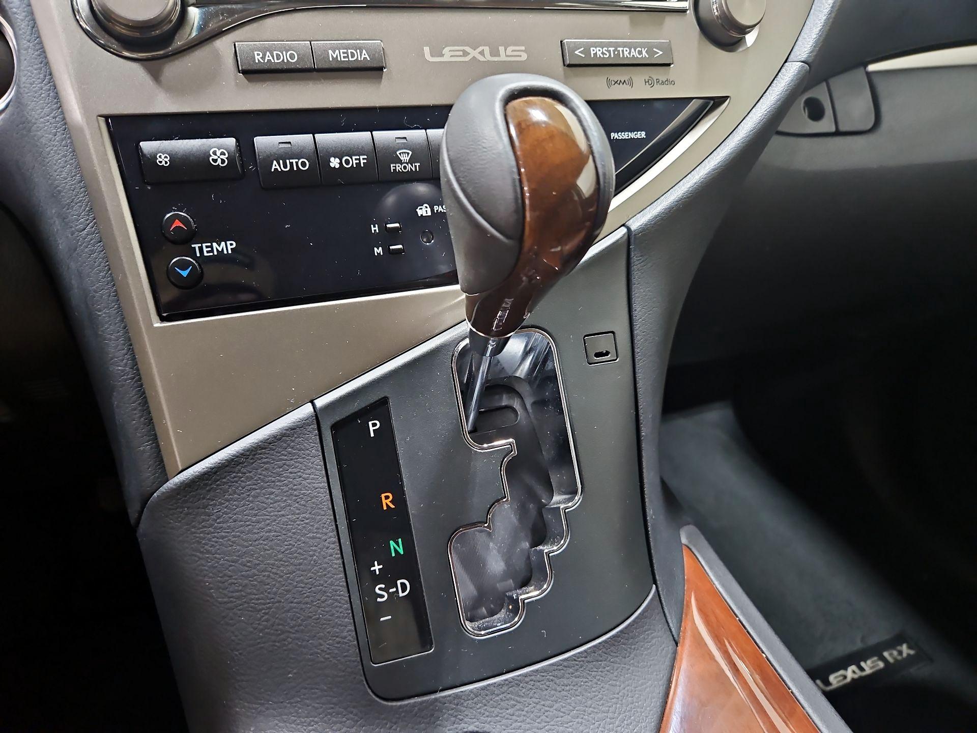 Thumbnail: 2015 Lexus RX - 17