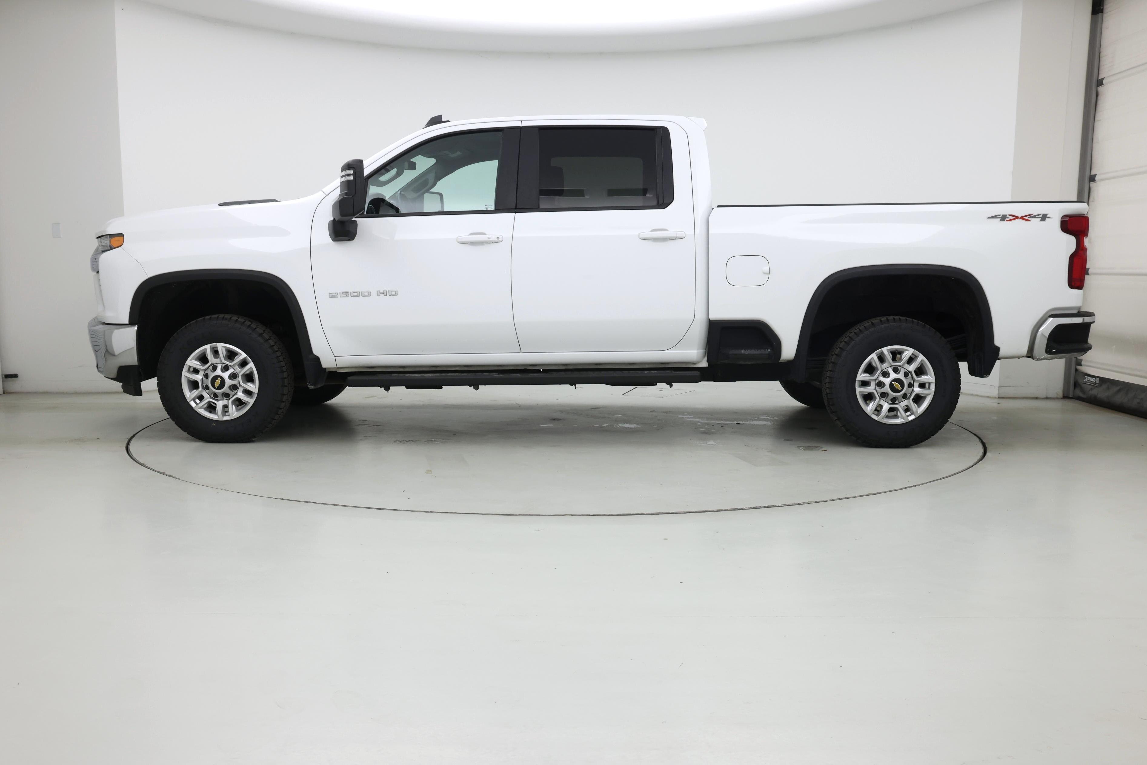 Thumbnail: 2022 Chevrolet Silverado 2500 - 3