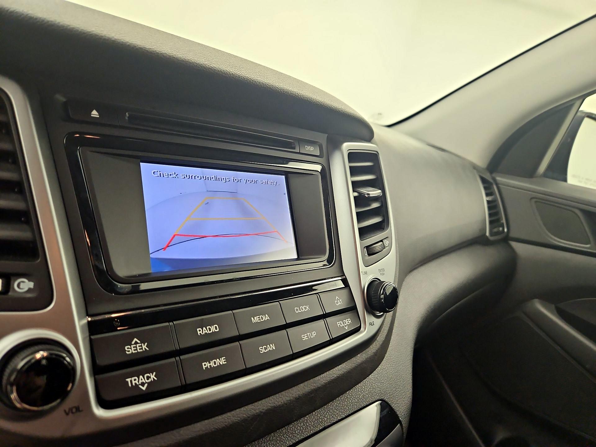 Thumbnail: 2016 Hyundai Tucson - 14