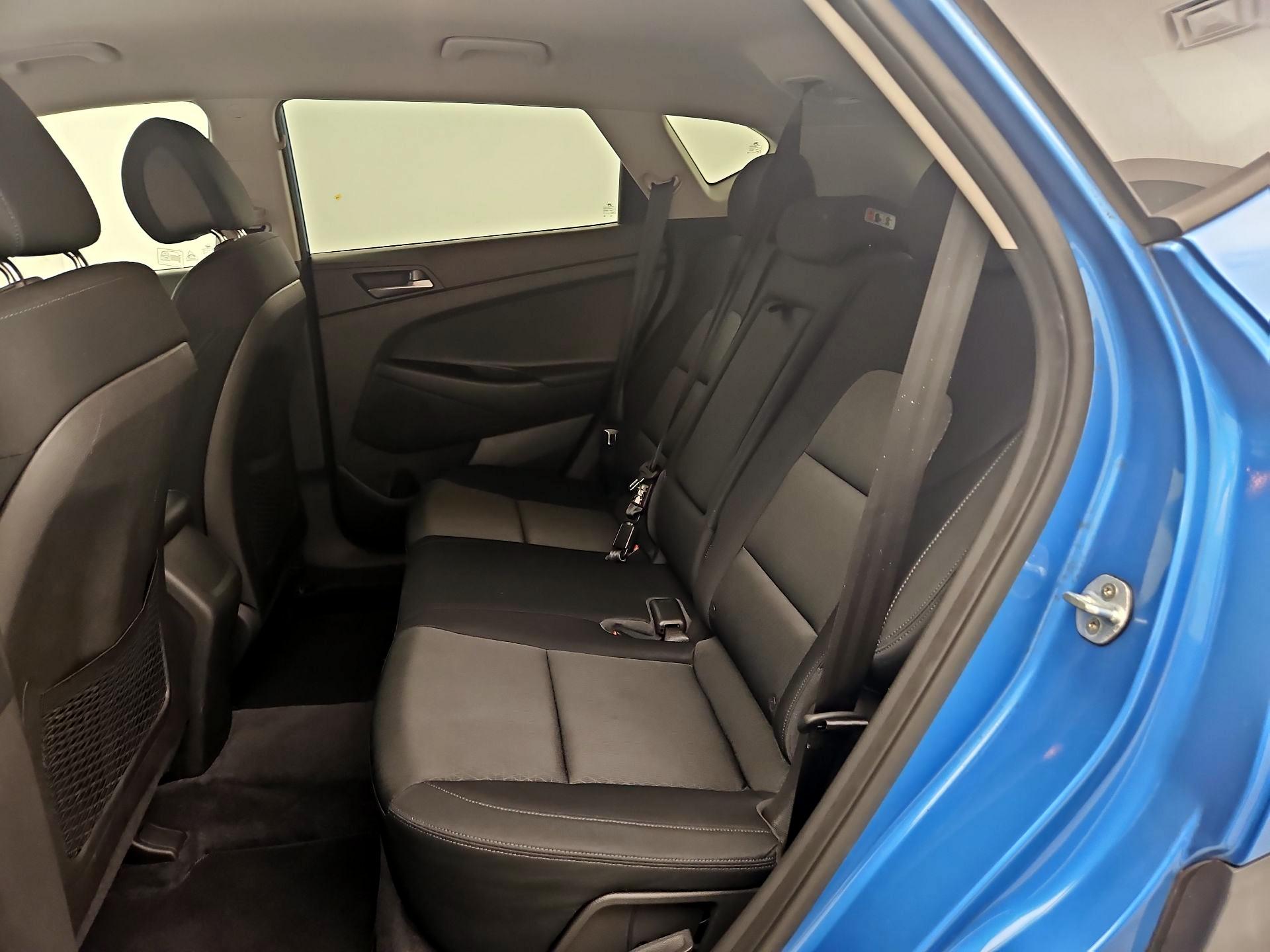Thumbnail: 2016 Hyundai Tucson - 19
