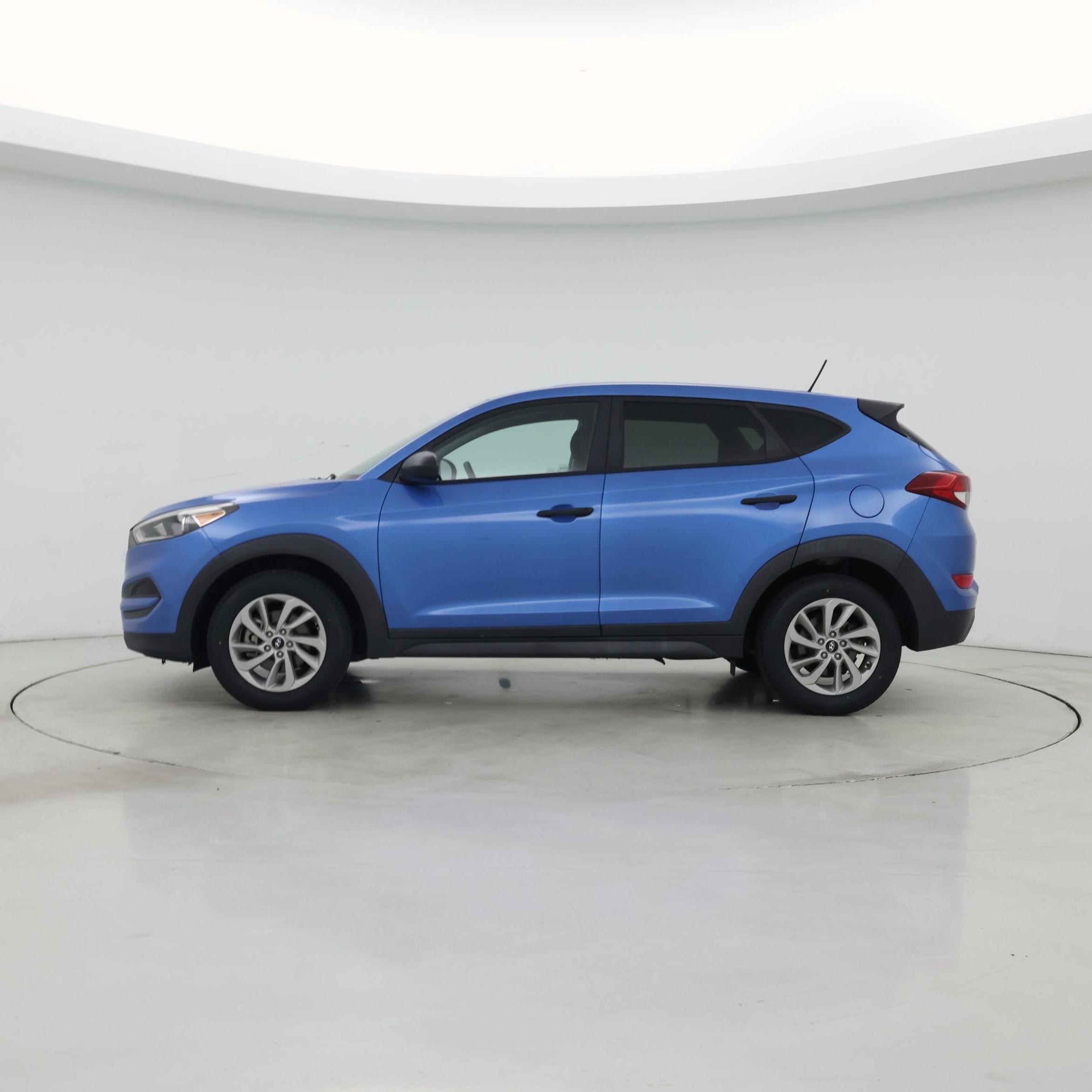 Thumbnail: 2016 Hyundai Tucson - 3