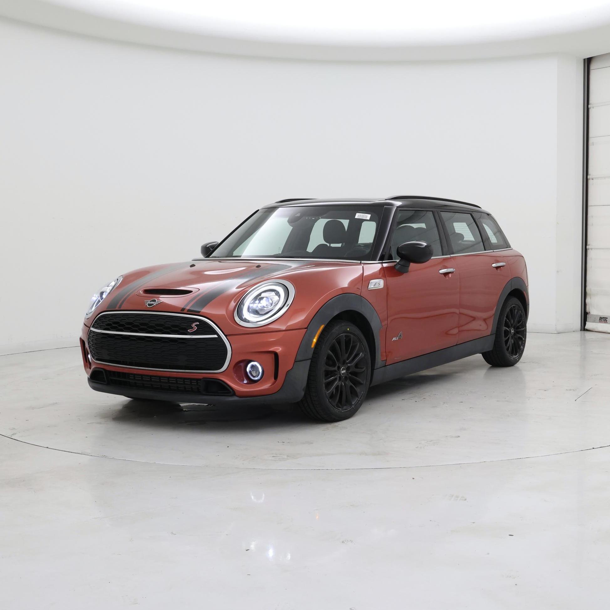 Thumbnail: 2020 MINI Cooper Clubman - 4
