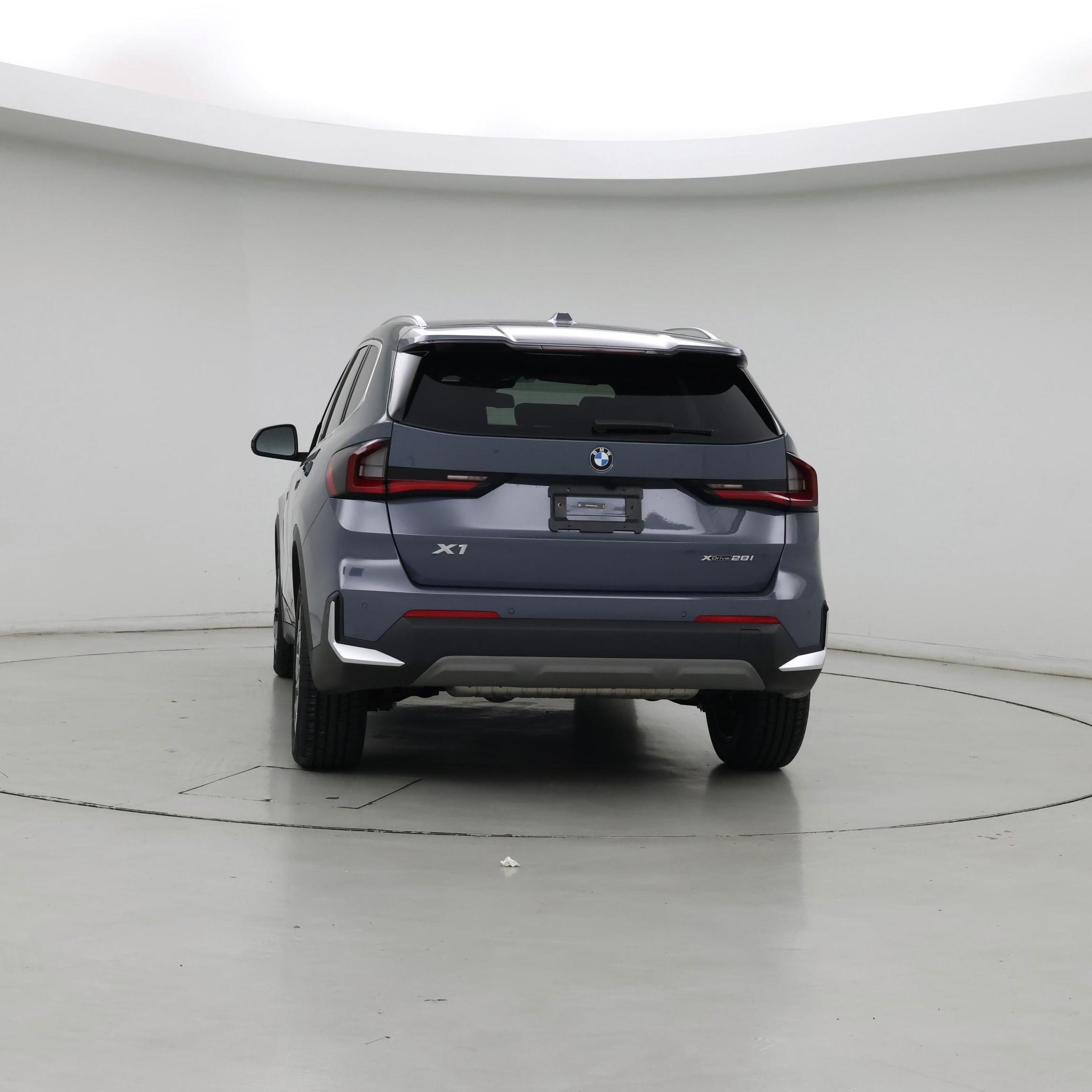 Thumbnail: 2023 BMW X1 - 6
