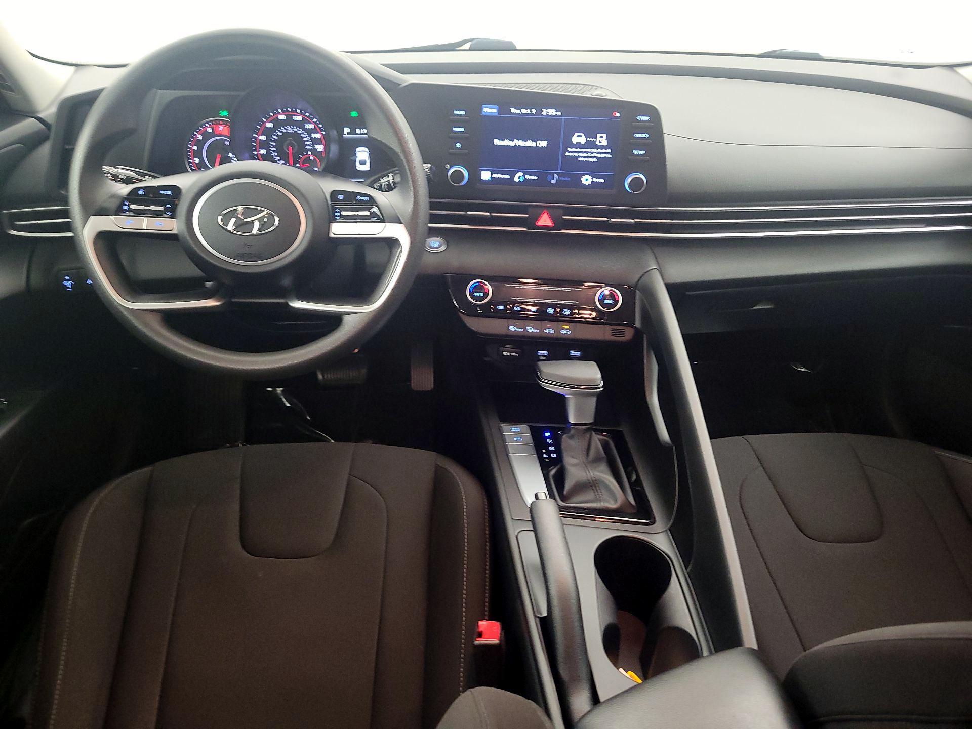 Thumbnail: 2021 Hyundai Elantra - 9