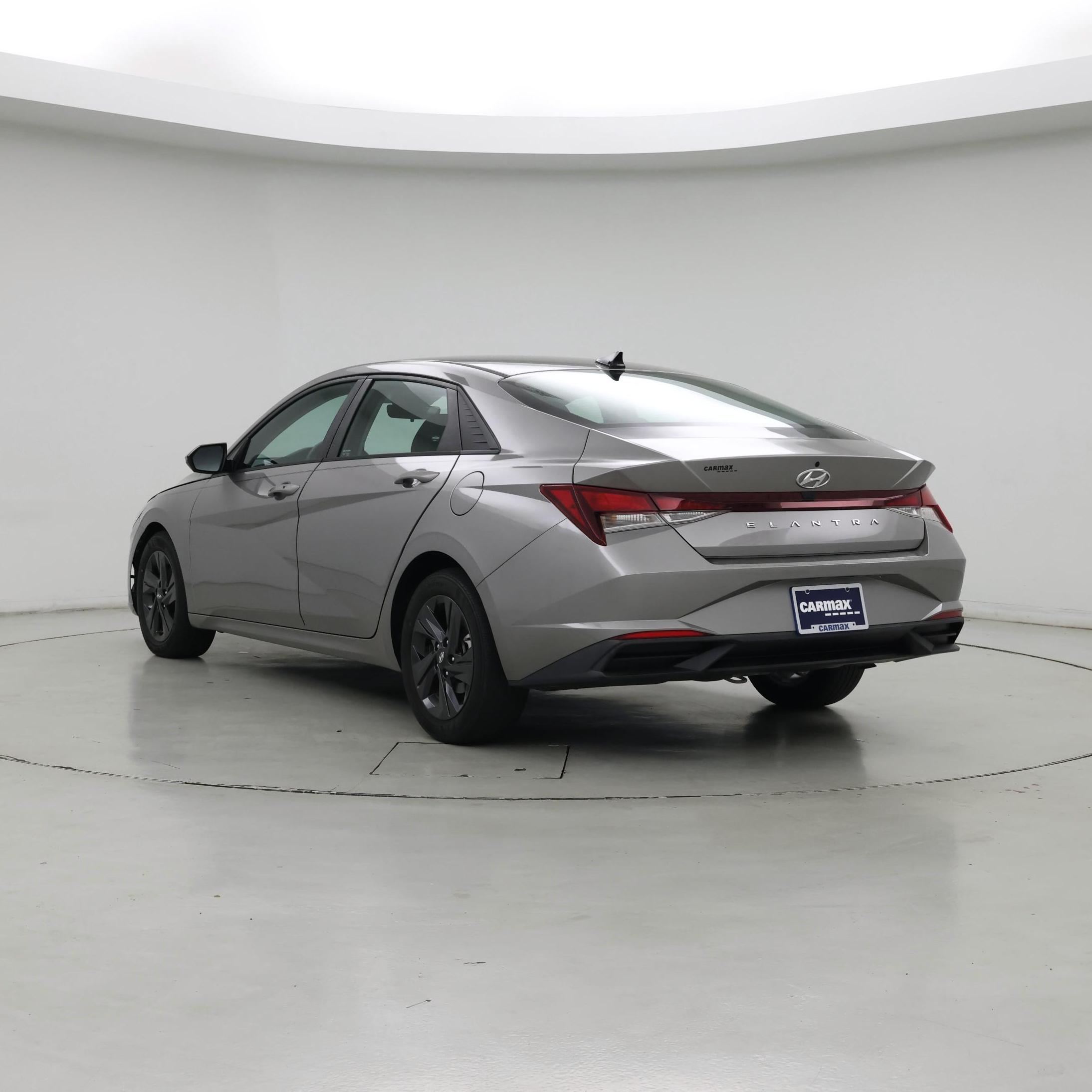 Thumbnail: 2021 Hyundai Elantra - 2