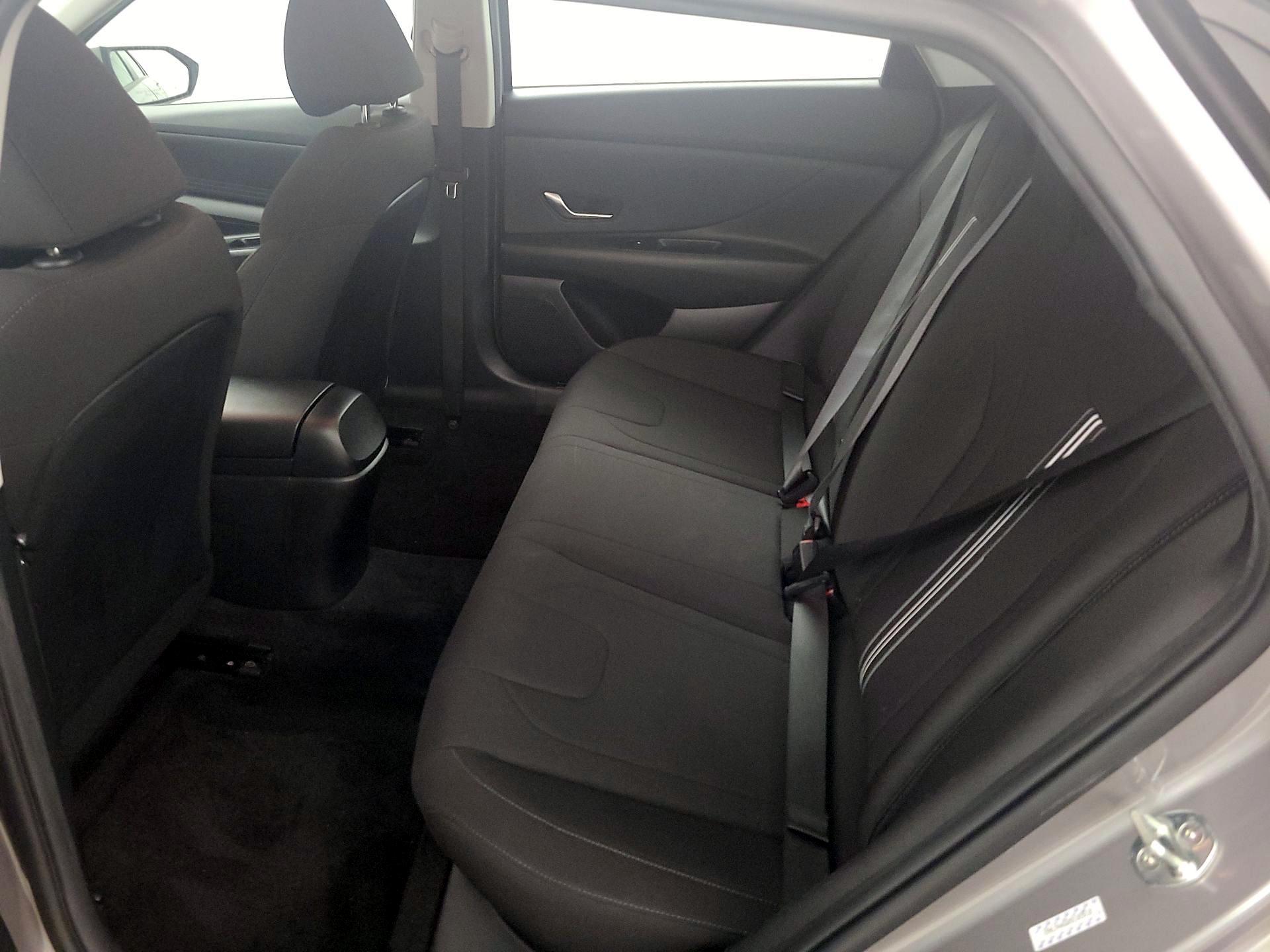 Thumbnail: 2021 Hyundai Elantra - 19