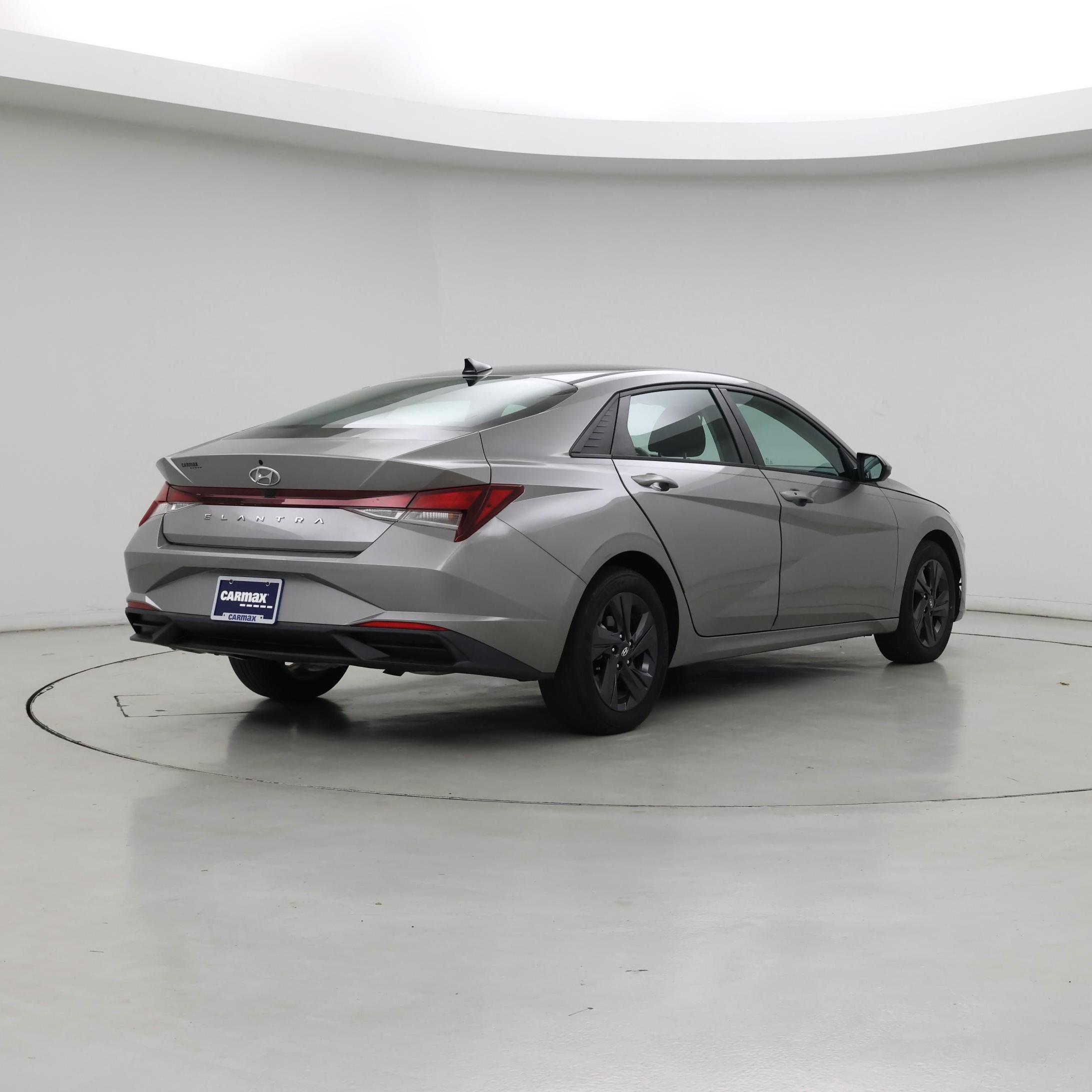 Thumbnail: 2021 Hyundai Elantra - 8
