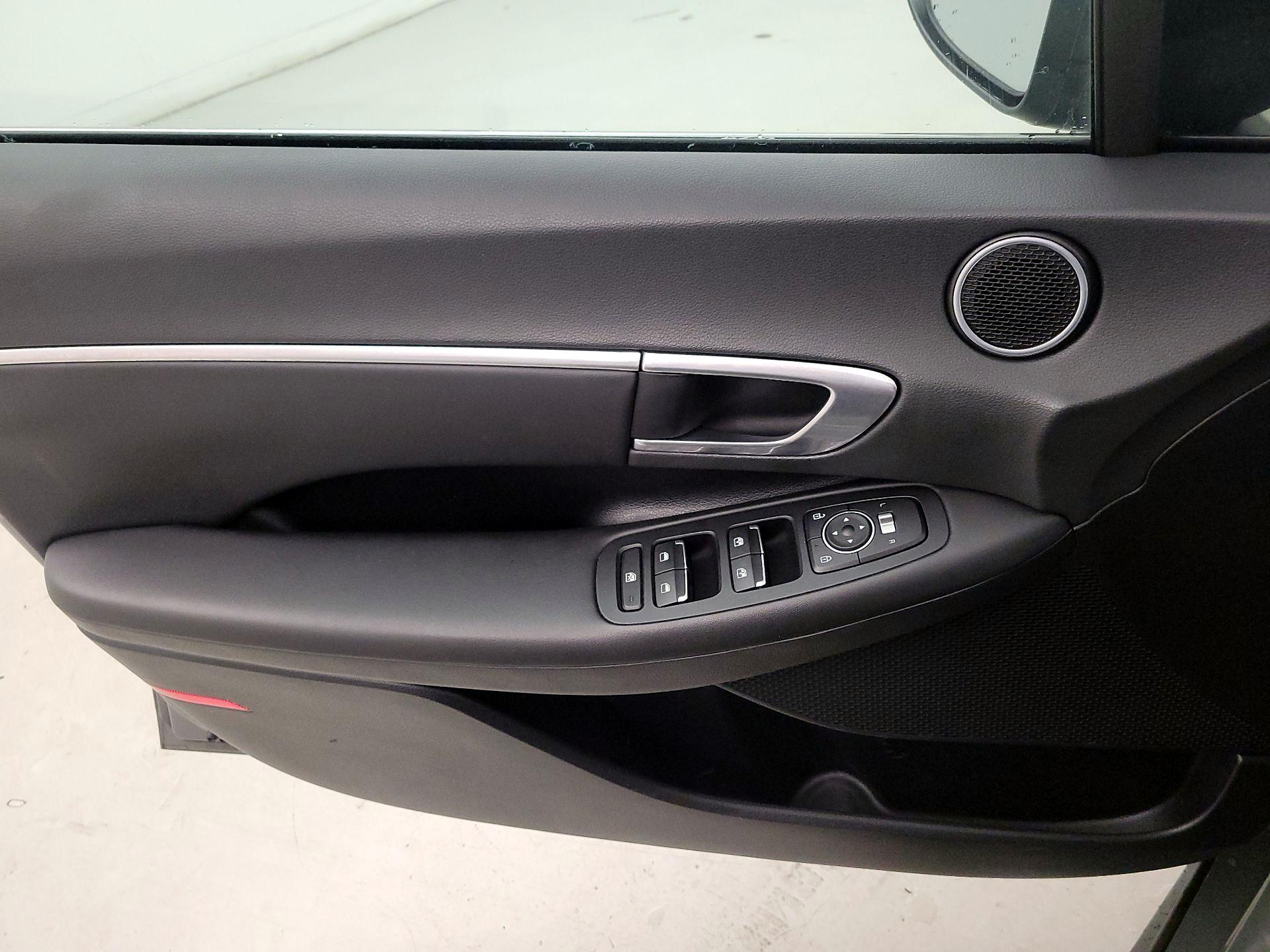 Thumbnail: 2023 Hyundai Sonata - 12