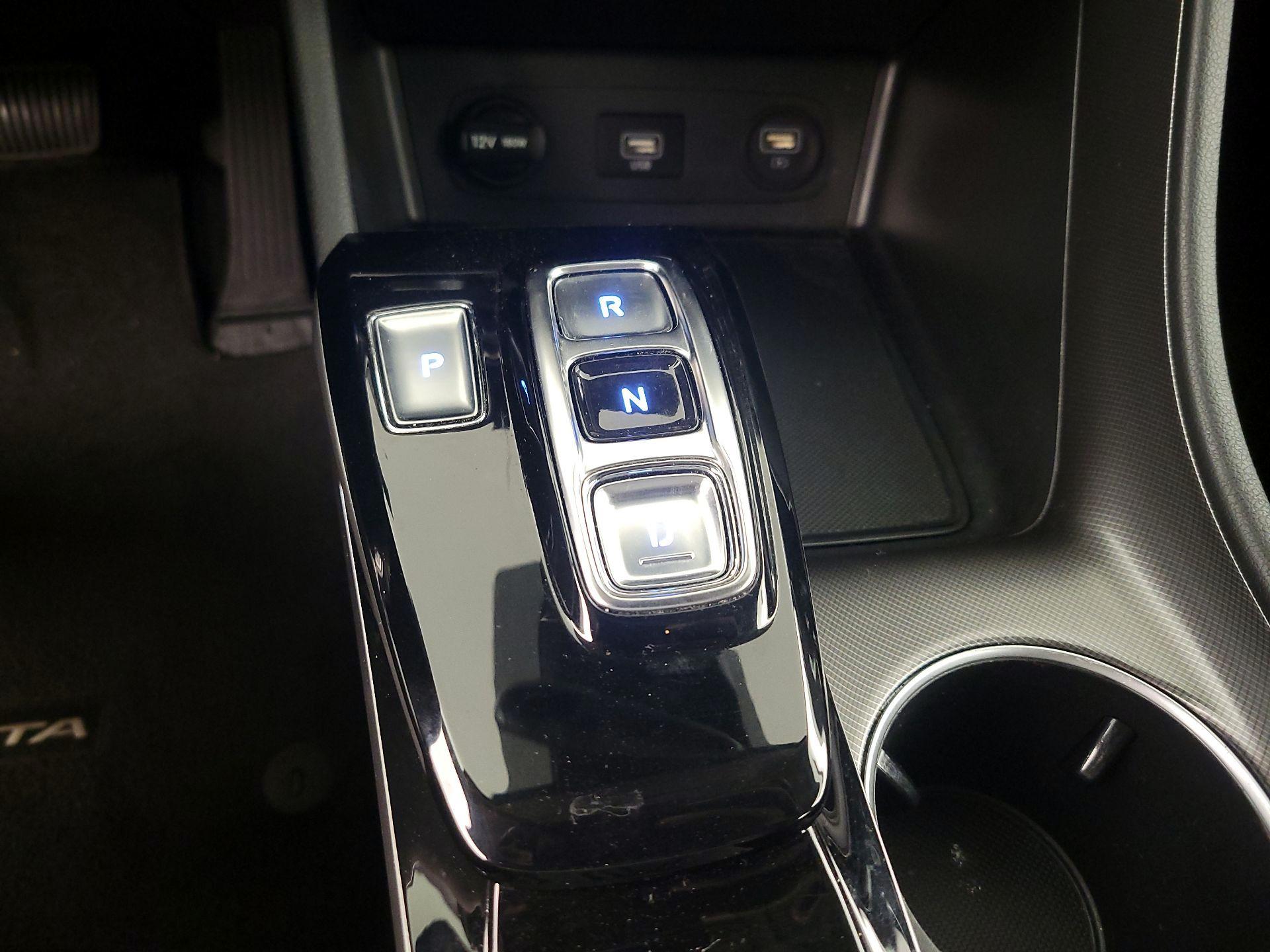 Thumbnail: 2023 Hyundai Sonata - 18