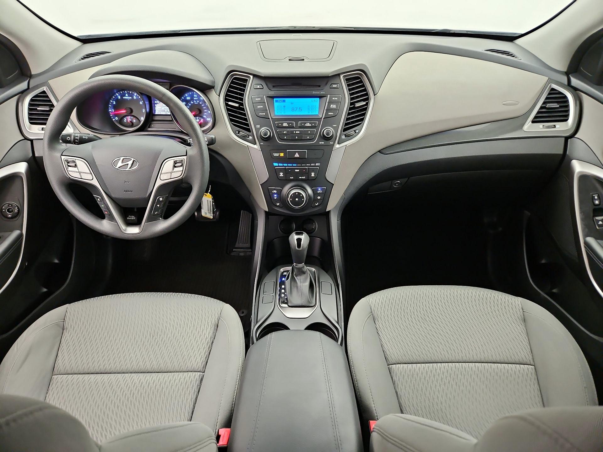 Thumbnail: 2015 Hyundai Santa Fe - 9