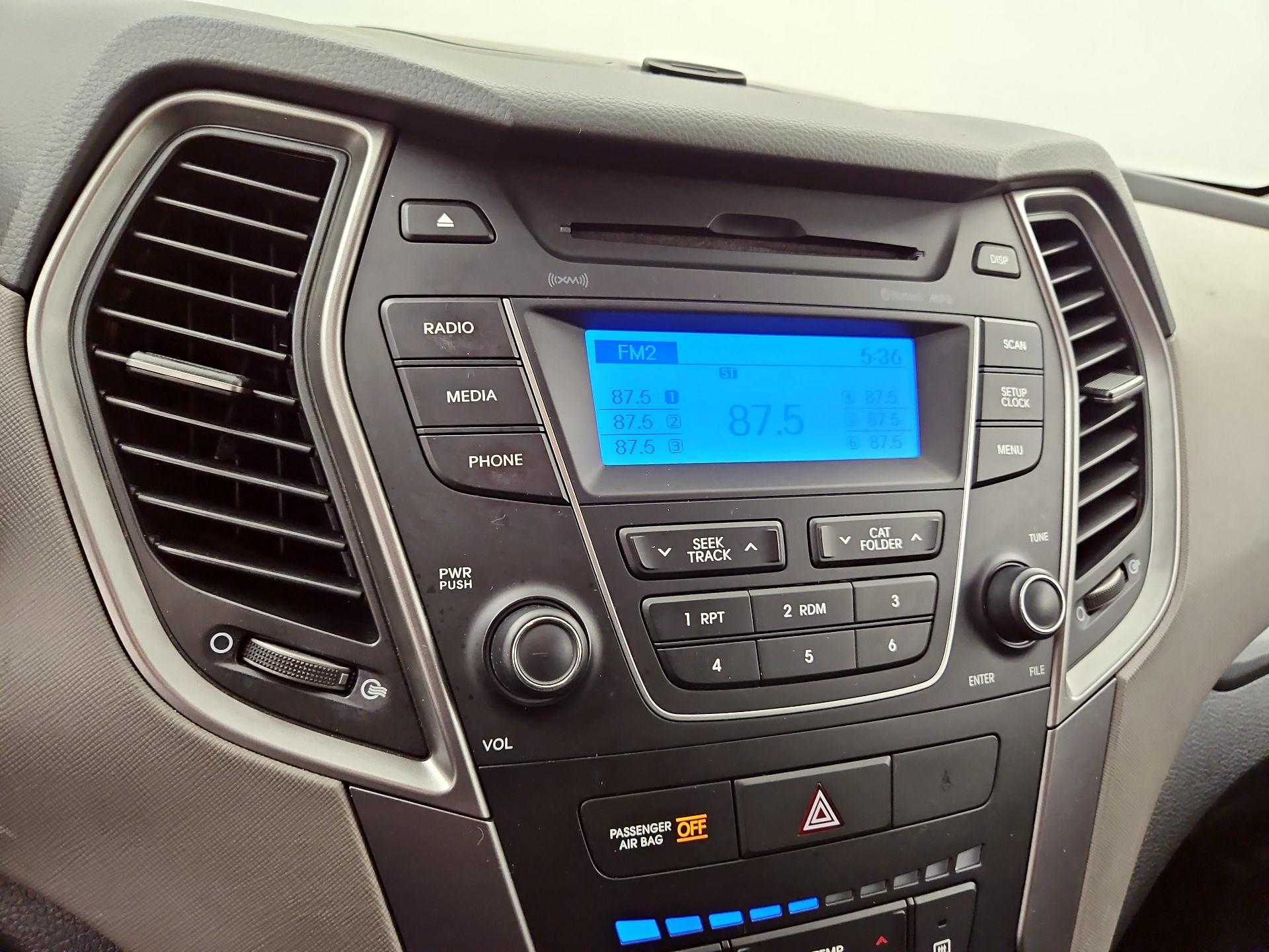 Thumbnail: 2015 Hyundai Santa Fe - 14