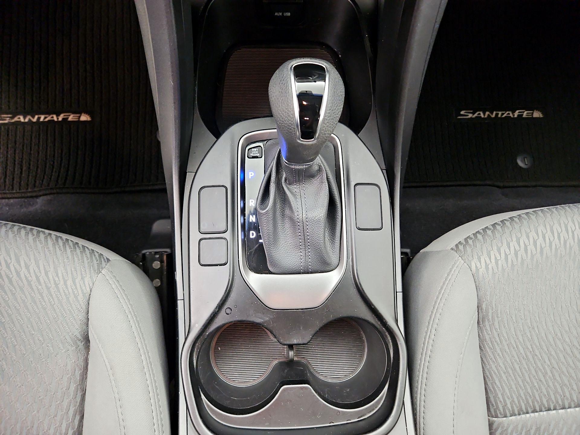 Thumbnail: 2015 Hyundai Santa Fe - 16