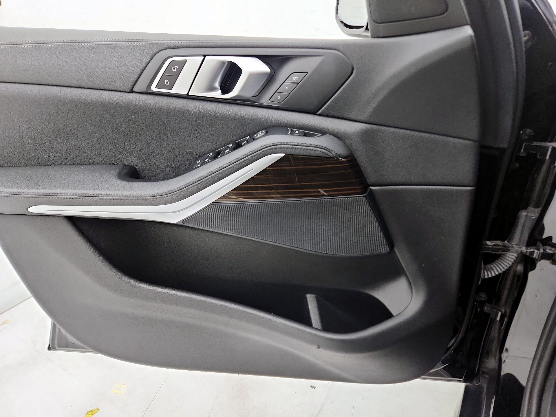 Thumbnail: 2020 BMW X5 - 12
