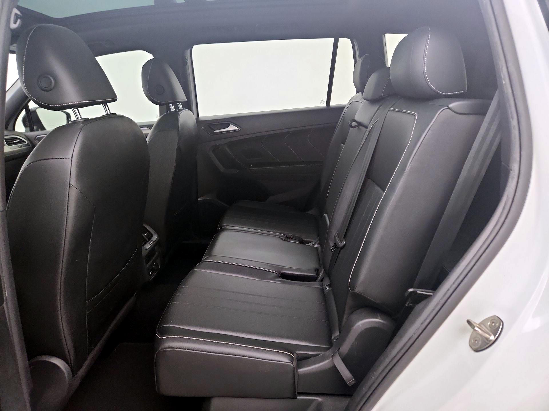 Thumbnail: 2022 Volkswagen Tiguan - 20