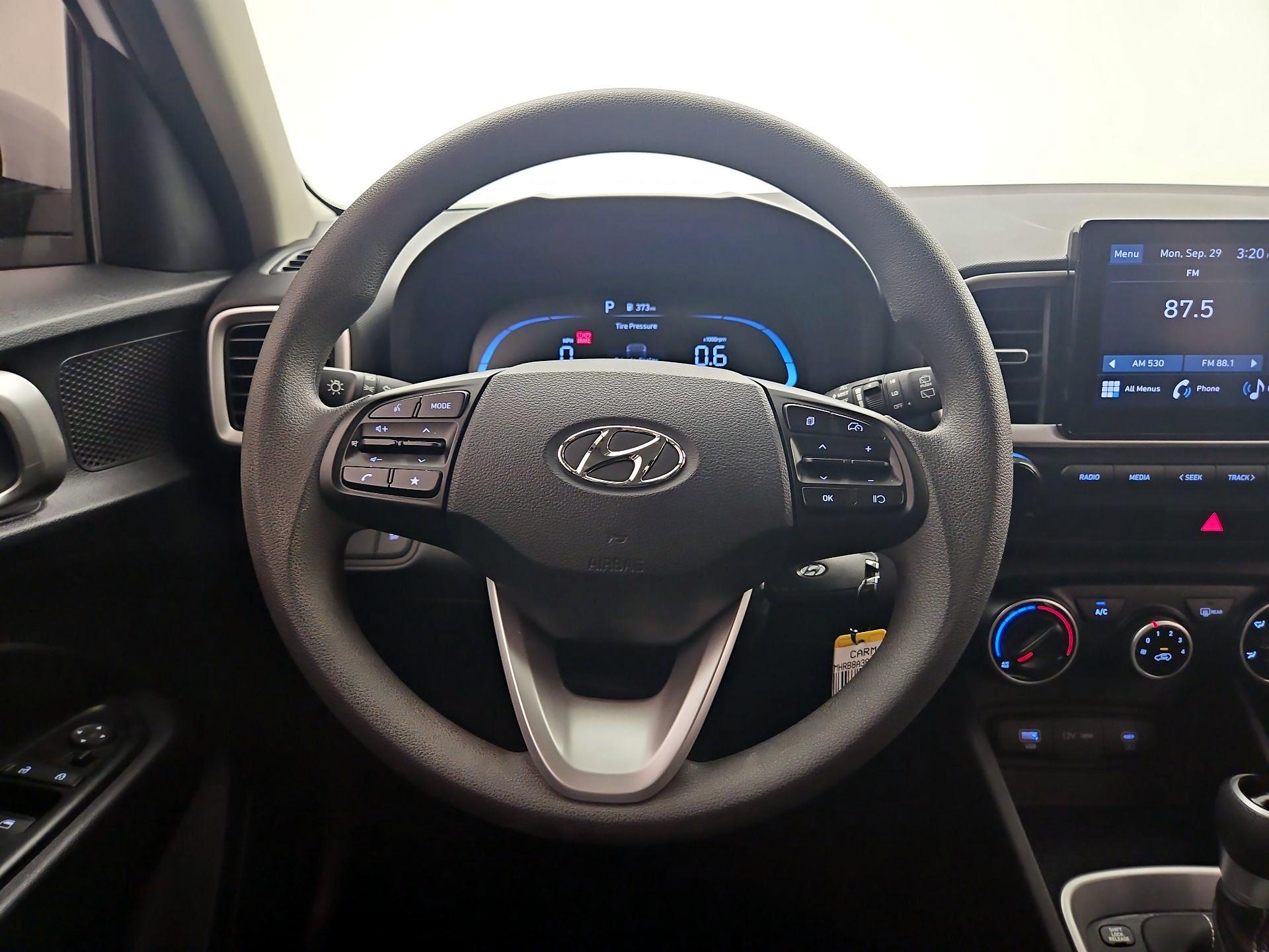 Thumbnail: 2023 Hyundai Venue - 10