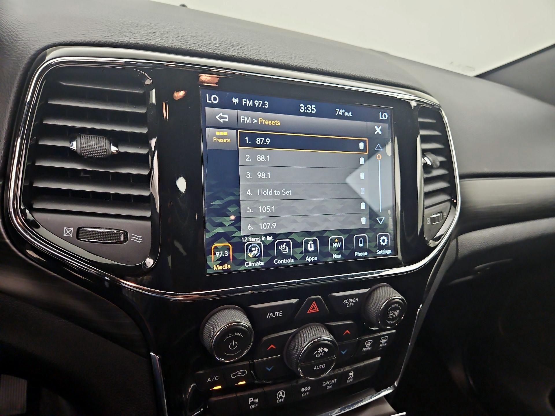 Thumbnail: 2021 Jeep Grand Cherokee - 16