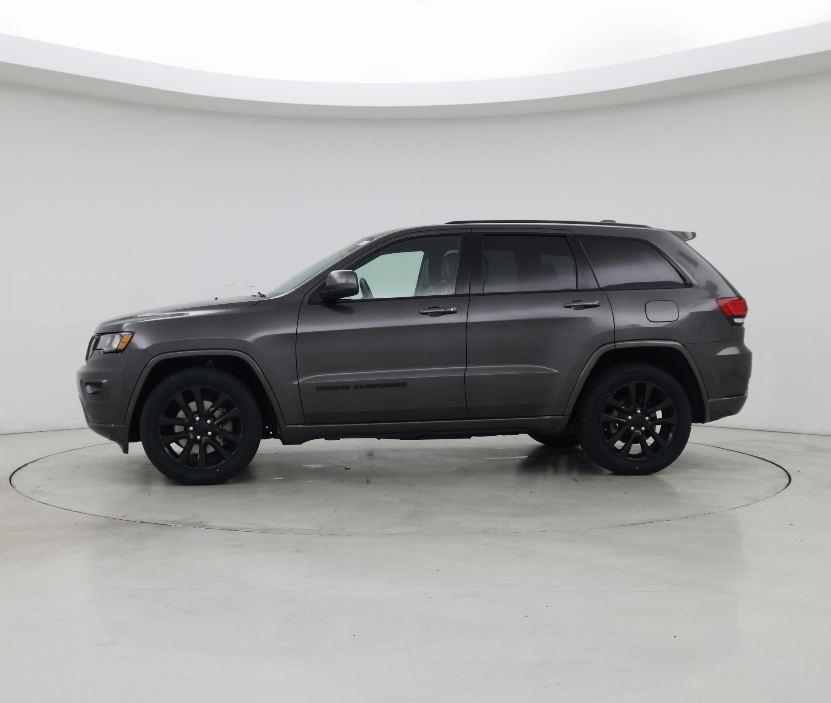 Thumbnail: 2021 Jeep Grand Cherokee - 3