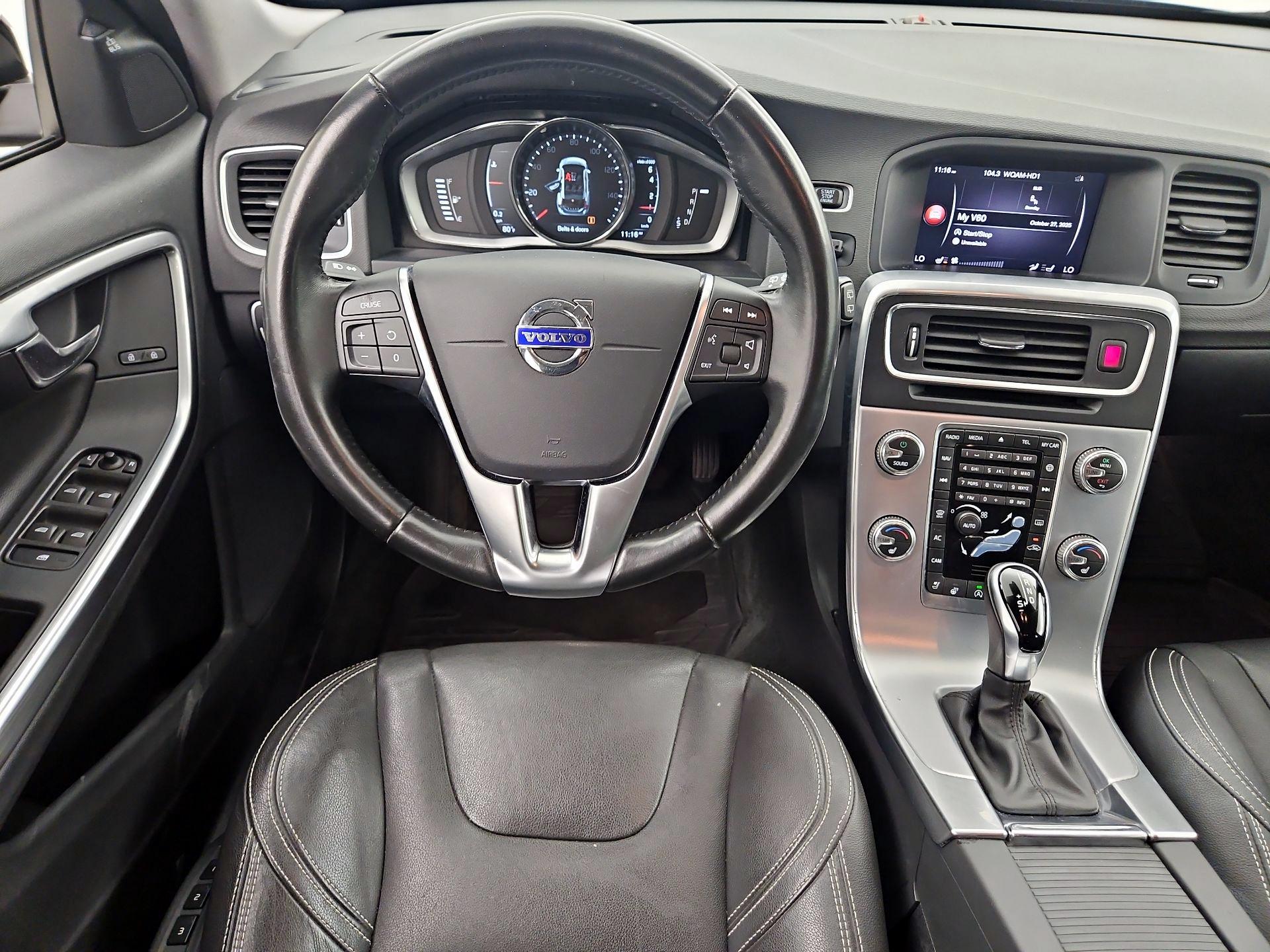 Thumbnail: 2018 Volvo V60 - 10