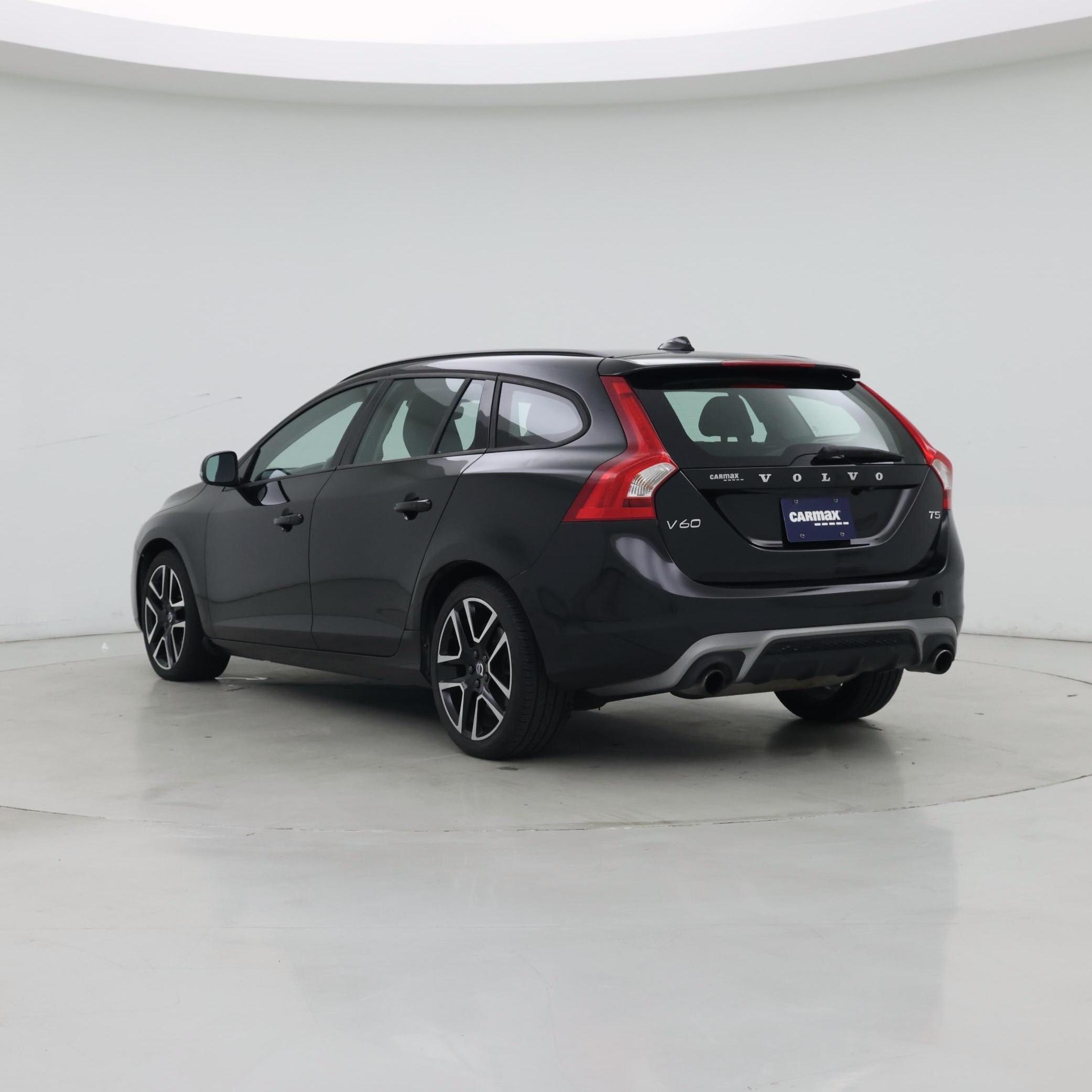 Thumbnail: 2018 Volvo V60 - 2