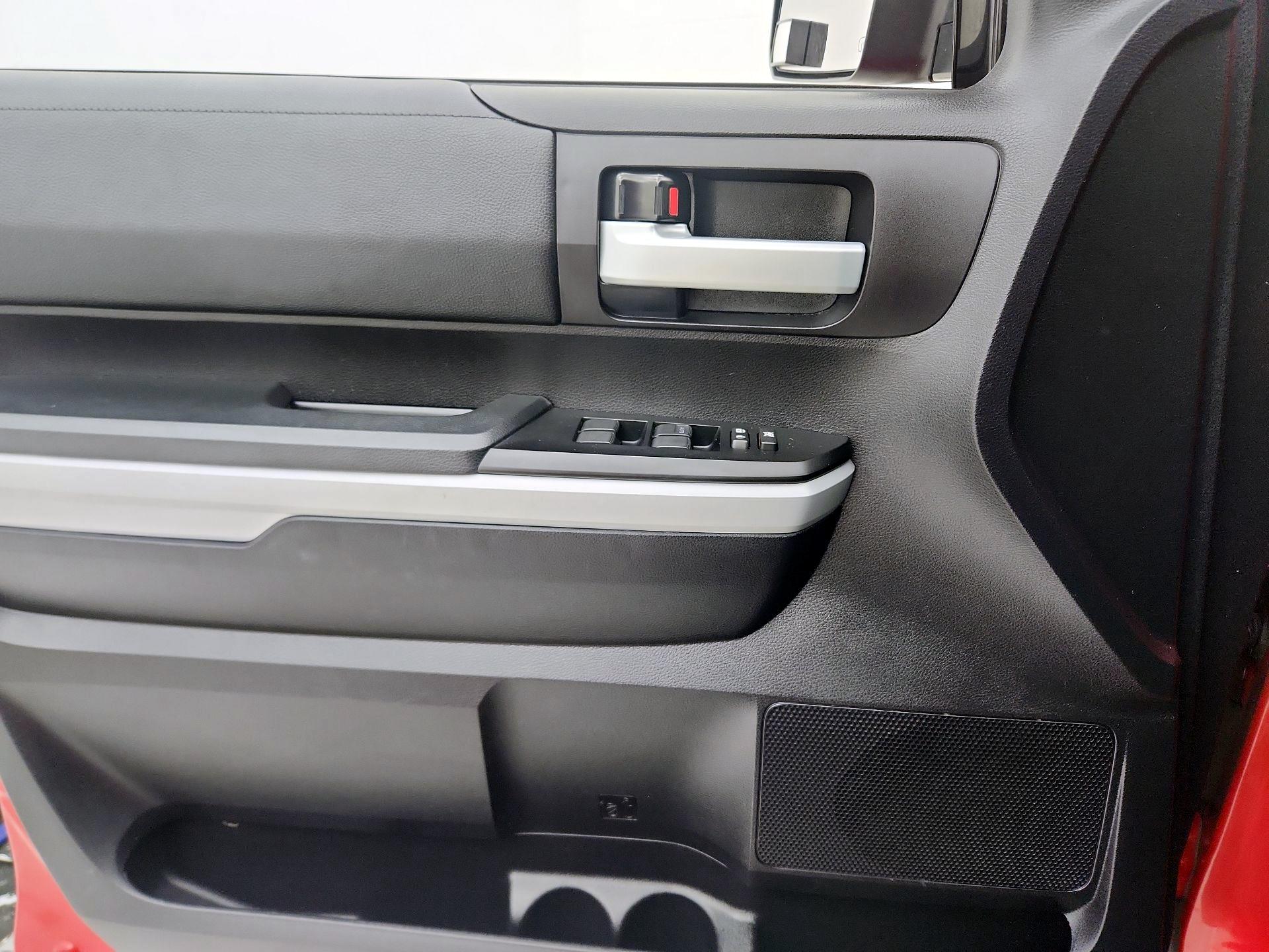 Thumbnail: 2020 Toyota Tundra - 12