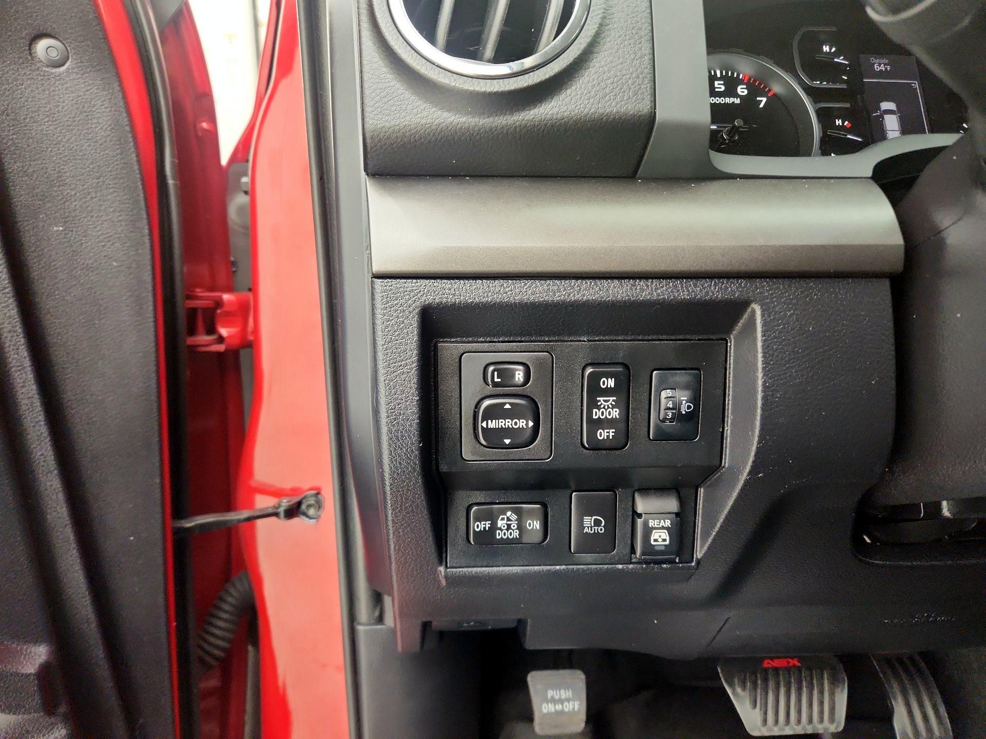 Thumbnail: 2020 Toyota Tundra - 13