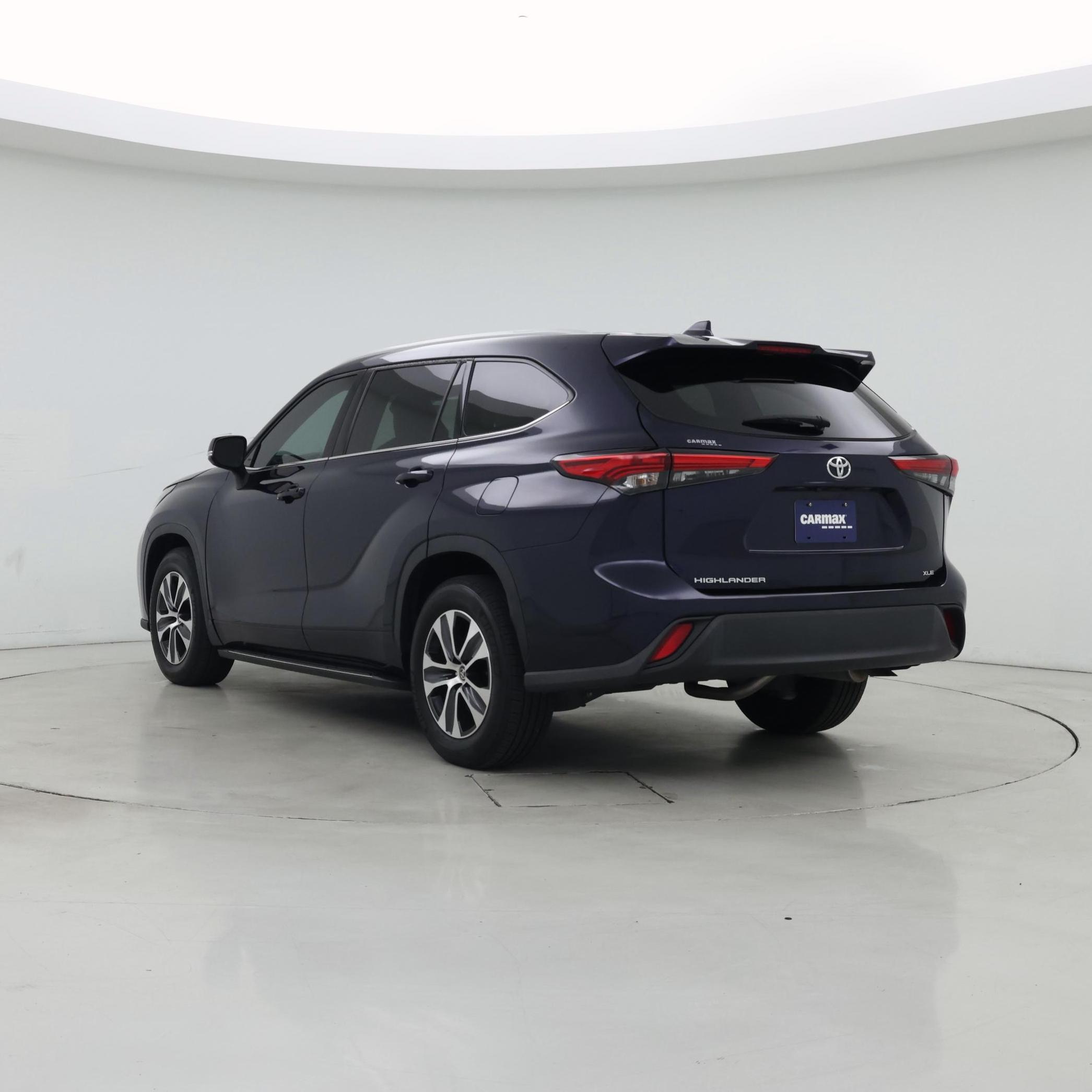 Thumbnail: 2022 Toyota Highlander - 2