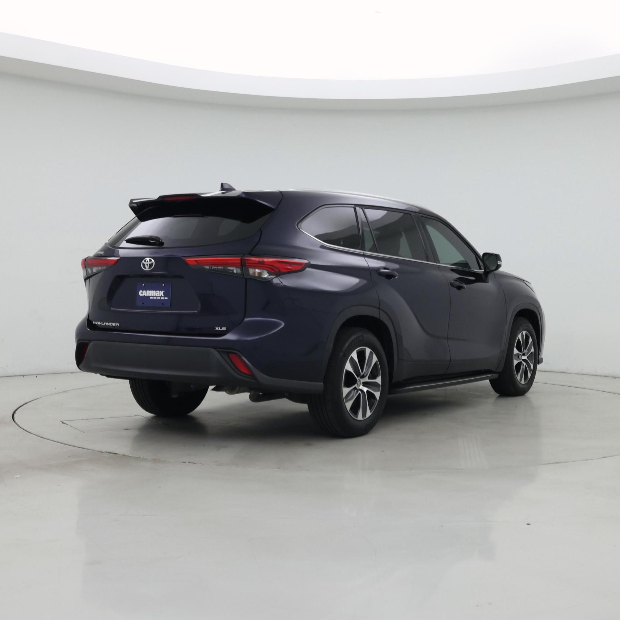 Thumbnail: 2022 Toyota Highlander - 8