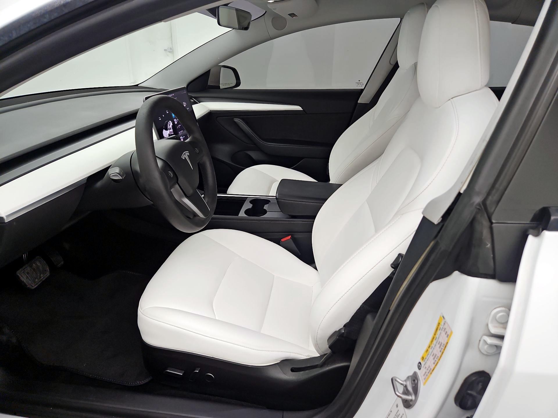 Thumbnail: 2021 Tesla Model 3 - 11