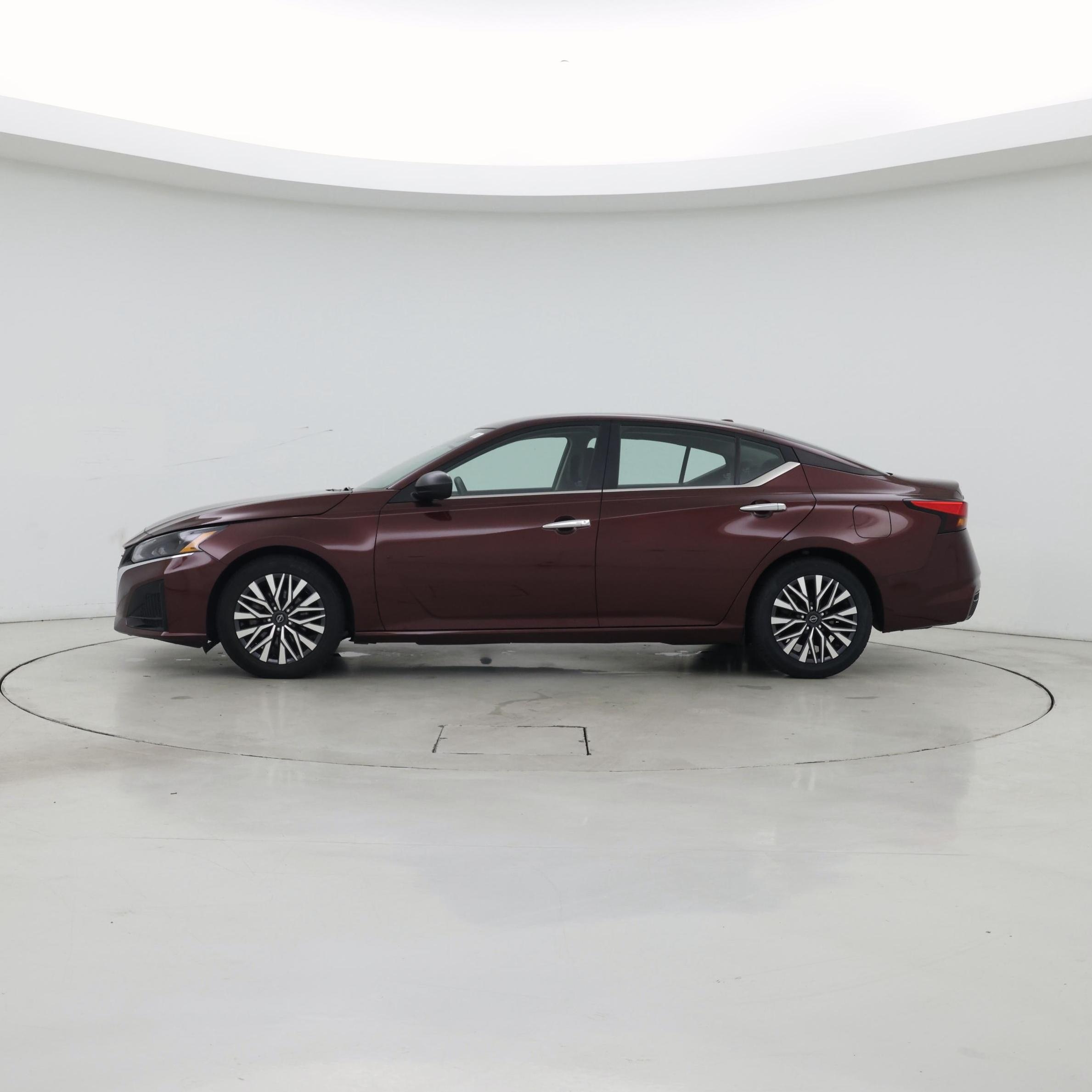 Thumbnail: 2024 Nissan Altima - 3