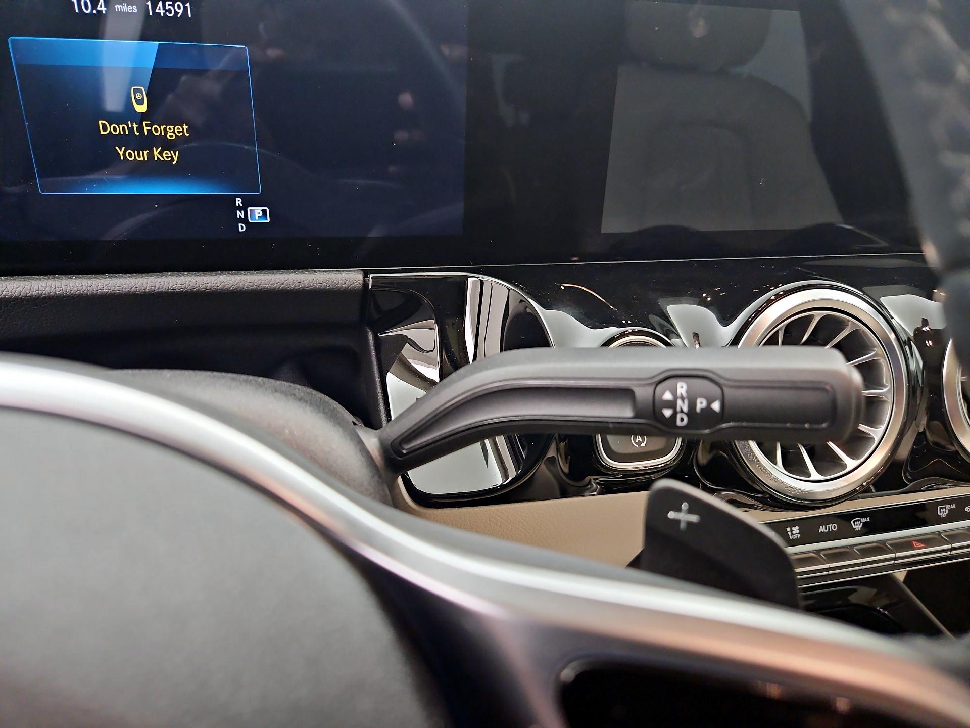 Thumbnail: 2022 Mercedes-Benz GLA - 17