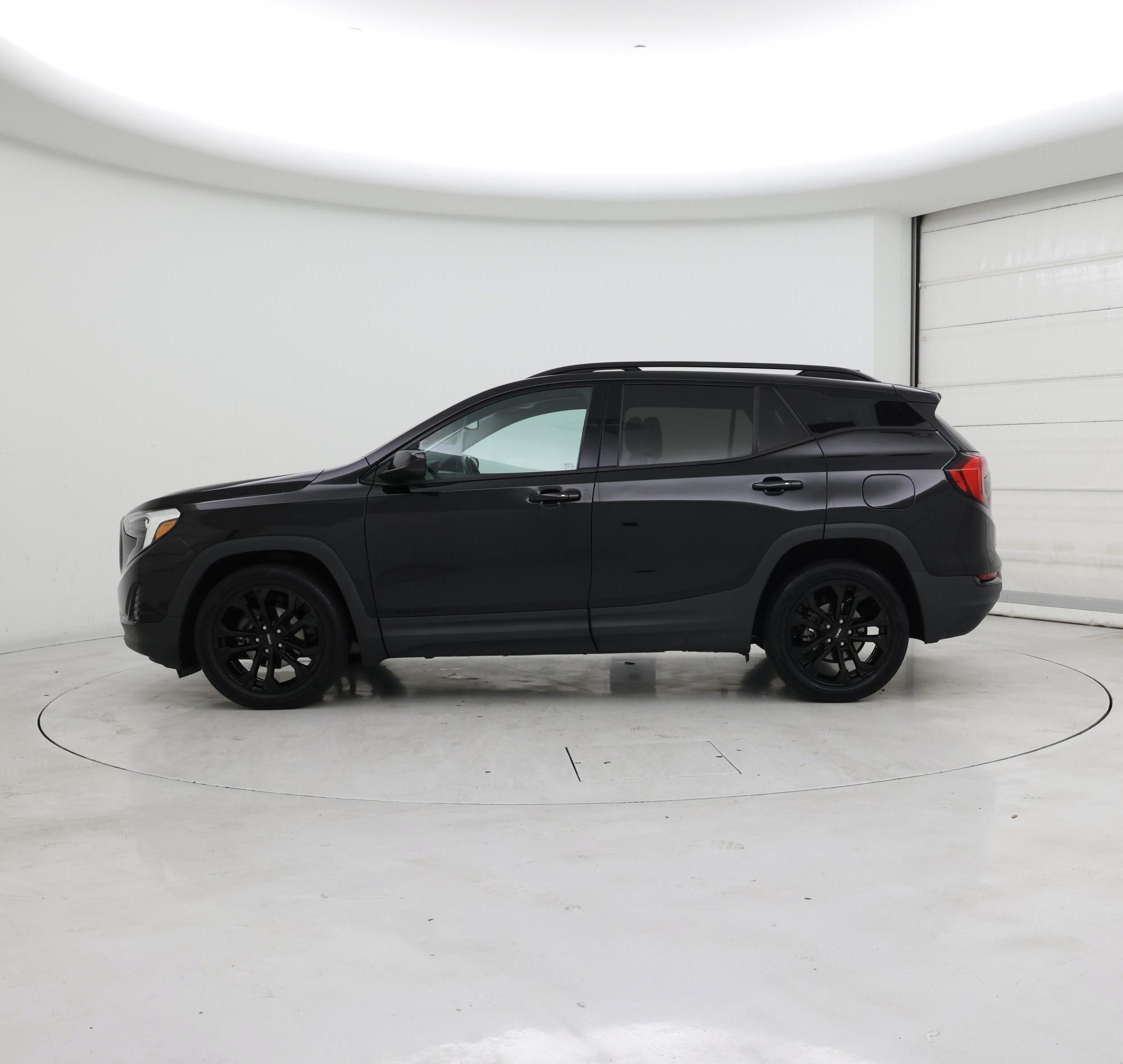 Thumbnail: 2021 GMC Terrain - 3