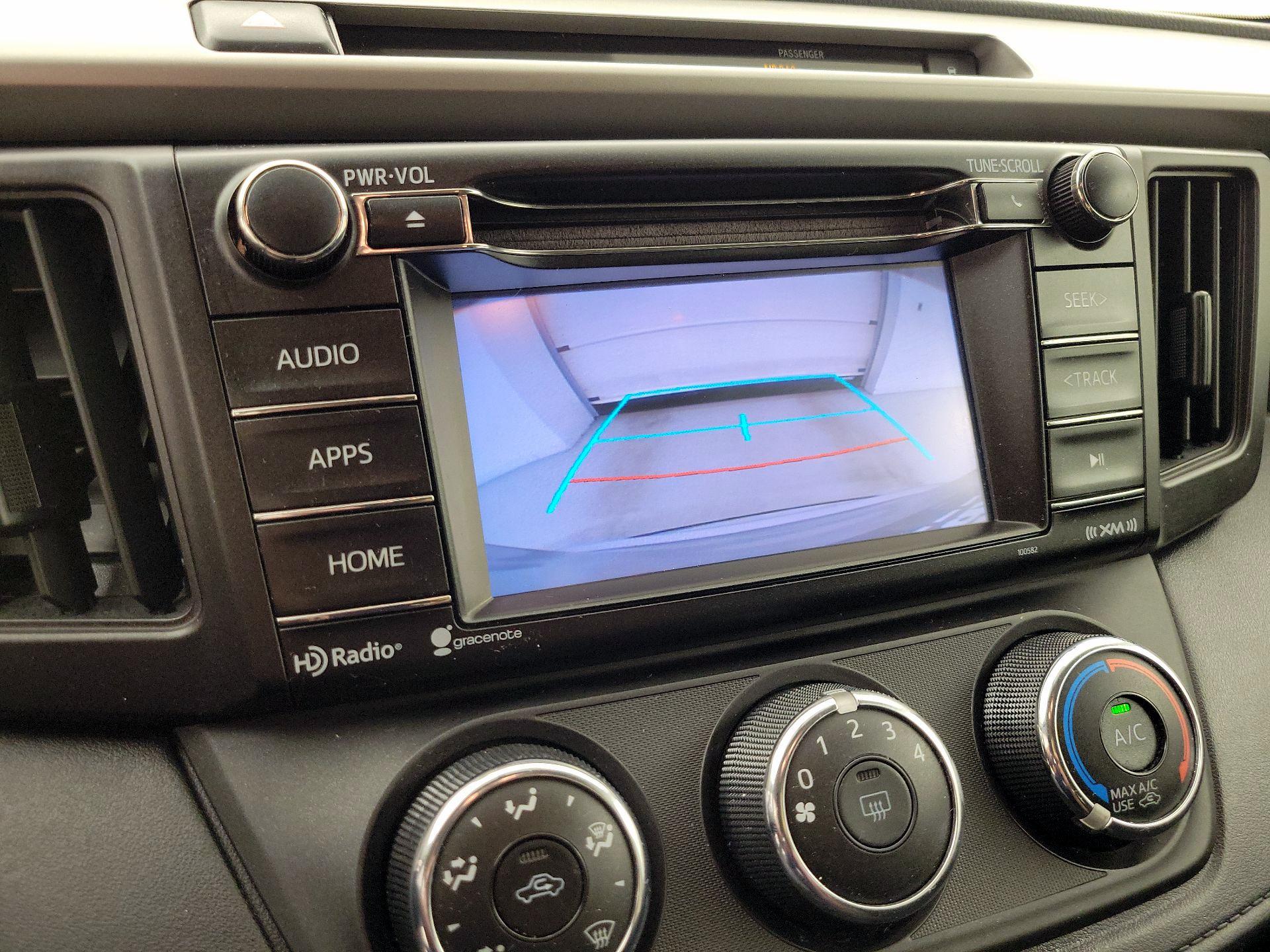 Thumbnail: 2016 Toyota RAV4 - 14