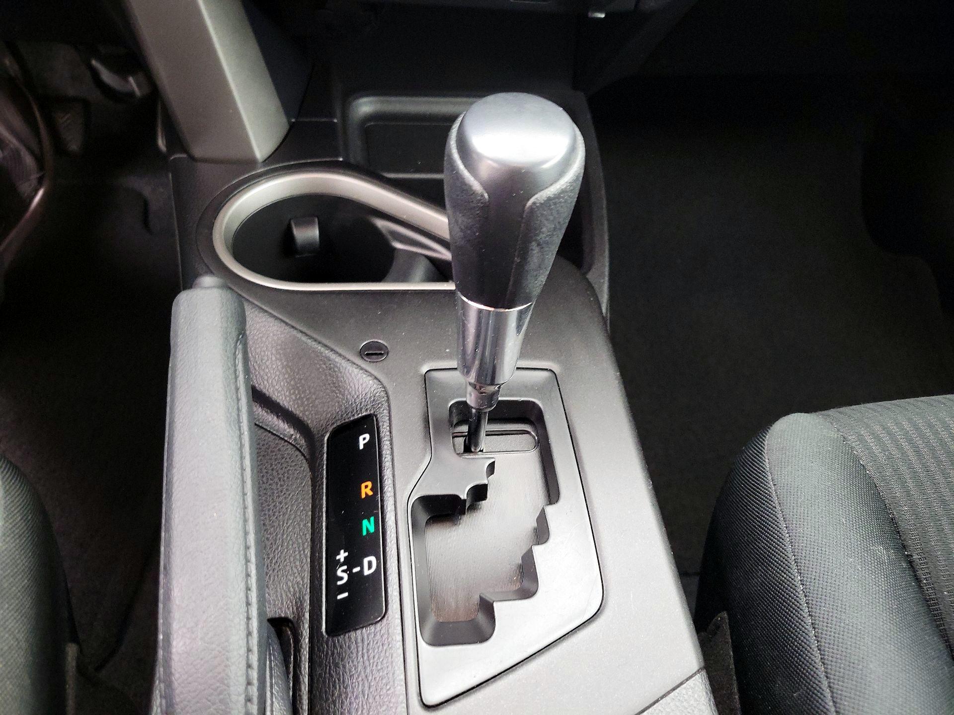 Thumbnail: 2016 Toyota RAV4 - 17