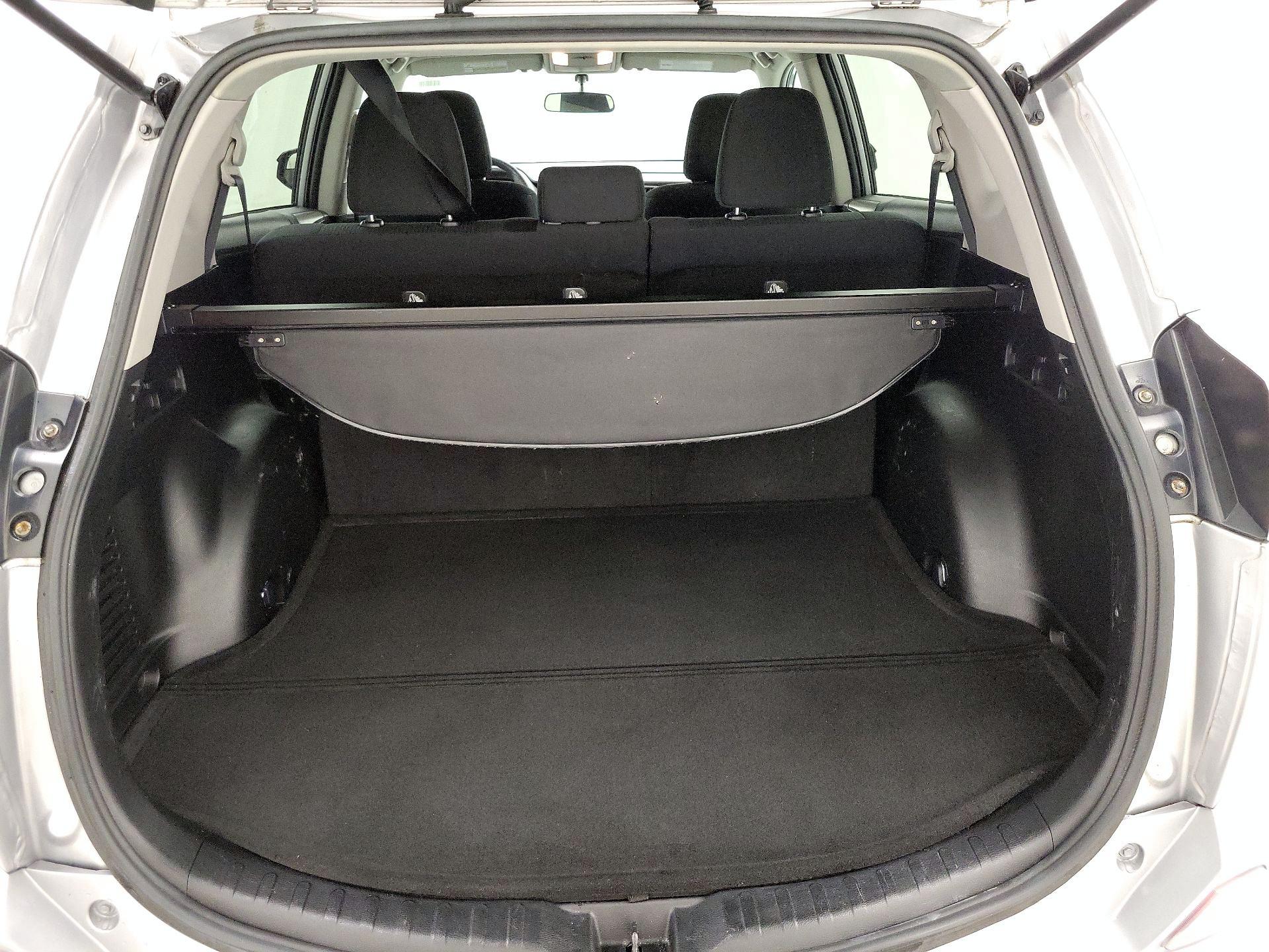 Thumbnail: 2016 Toyota RAV4 - 20