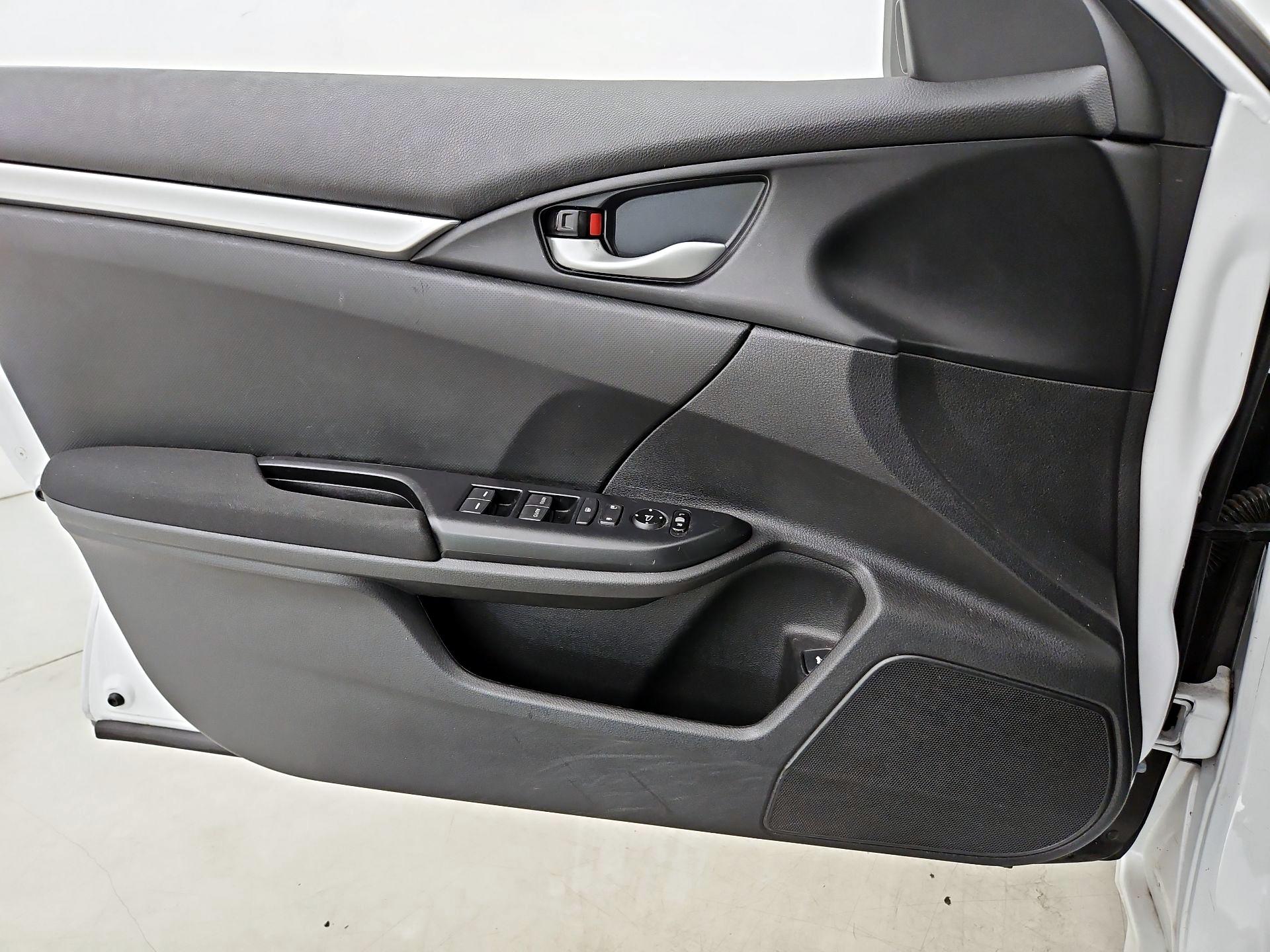 Thumbnail: 2019 Honda Civic - 12