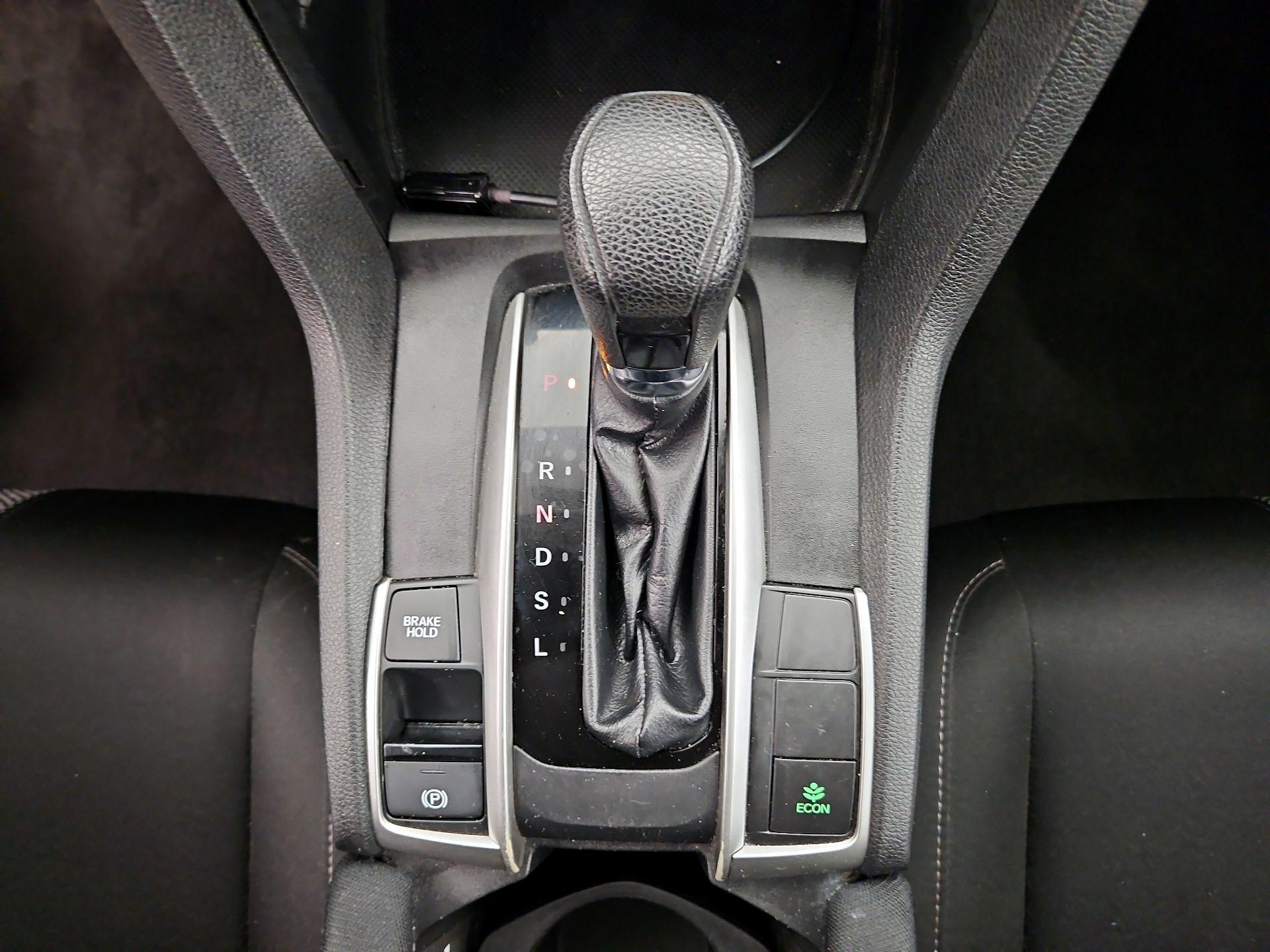 Thumbnail: 2019 Honda Civic - 17