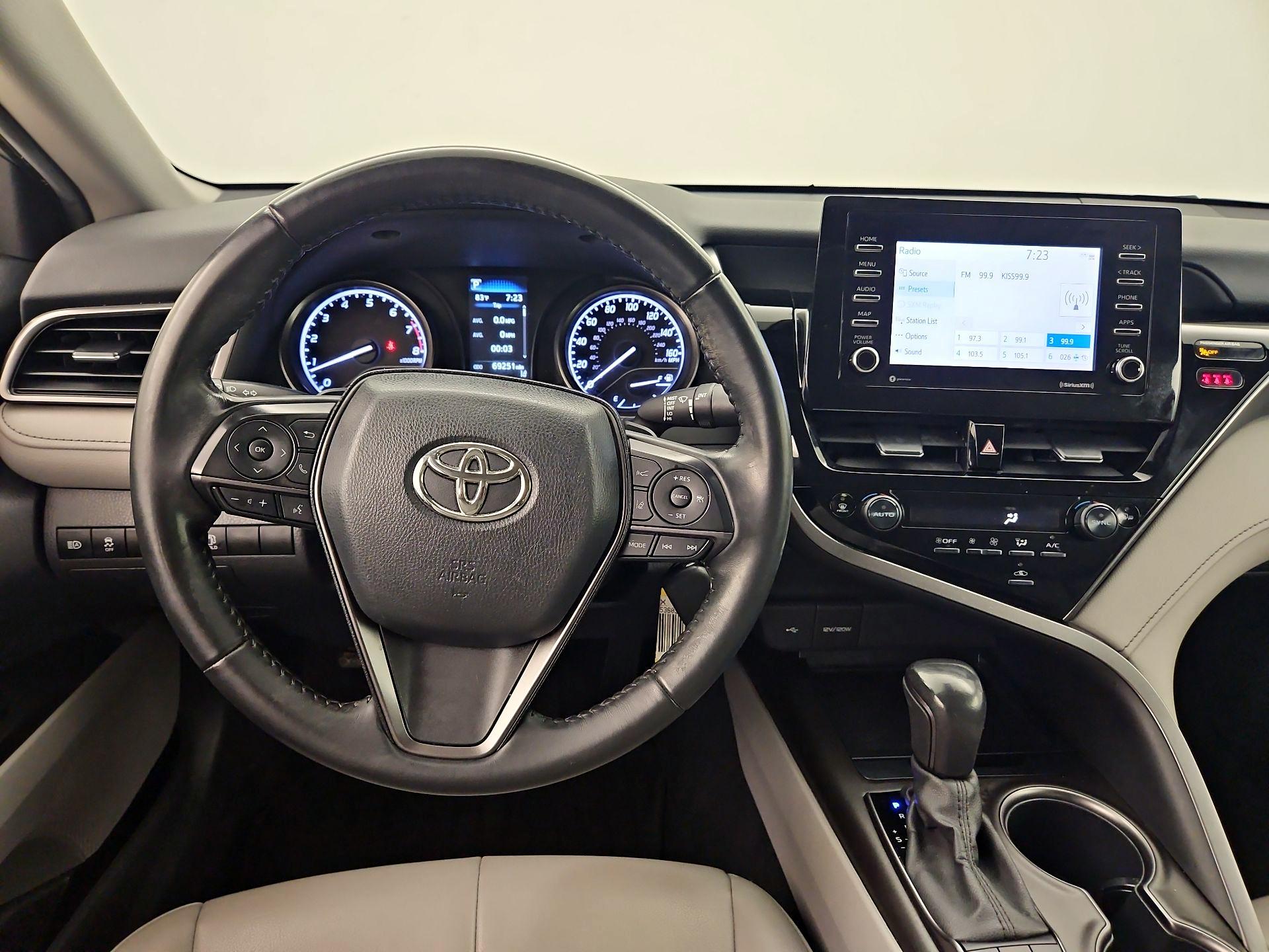 Thumbnail: 2022 Toyota Camry - 10