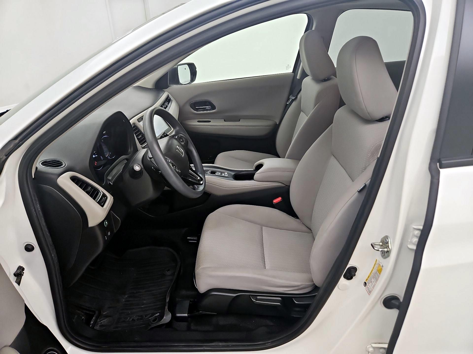 Thumbnail: 2018 Honda HR-V - 11