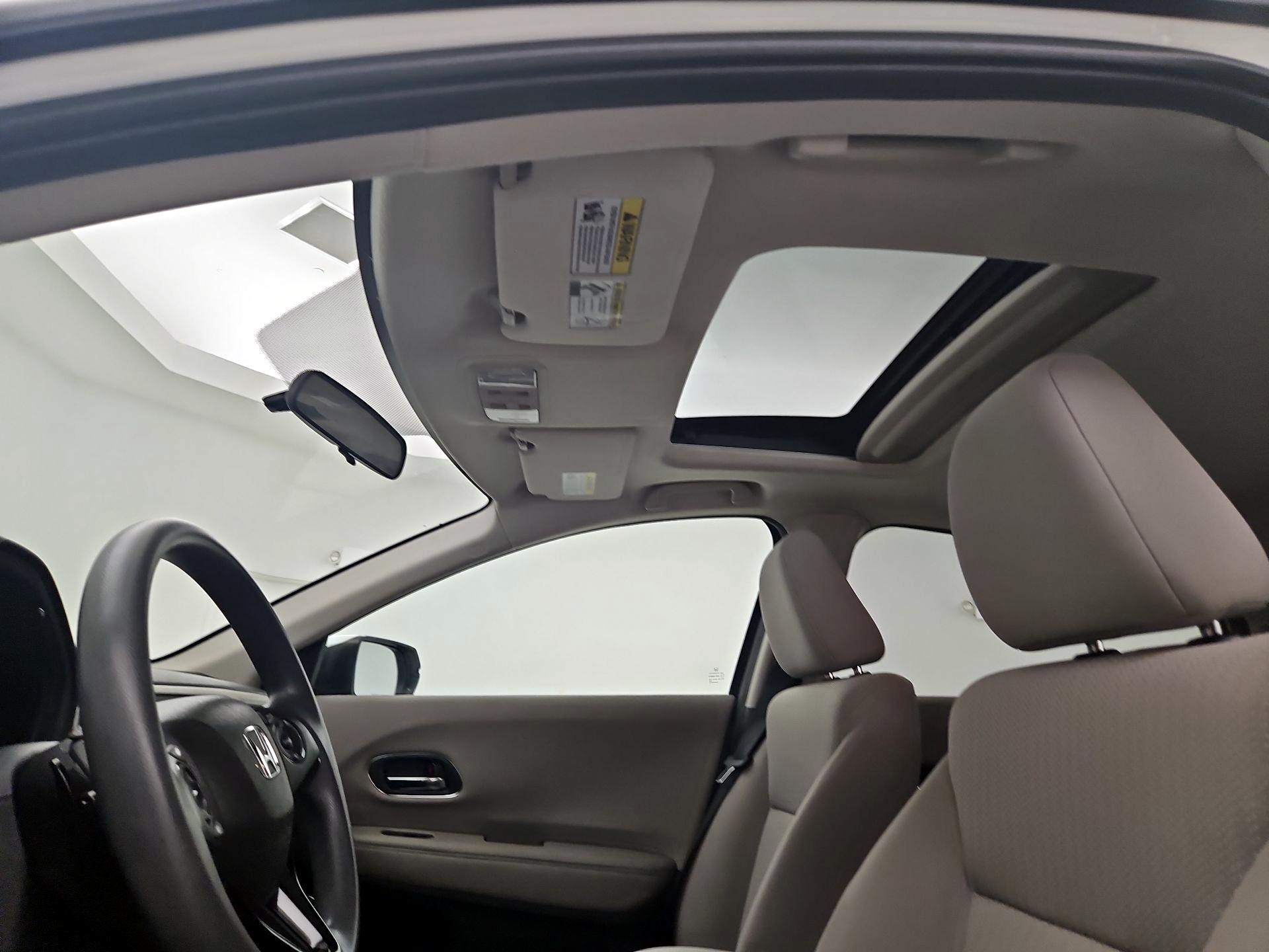 Thumbnail: 2018 Honda HR-V - 19