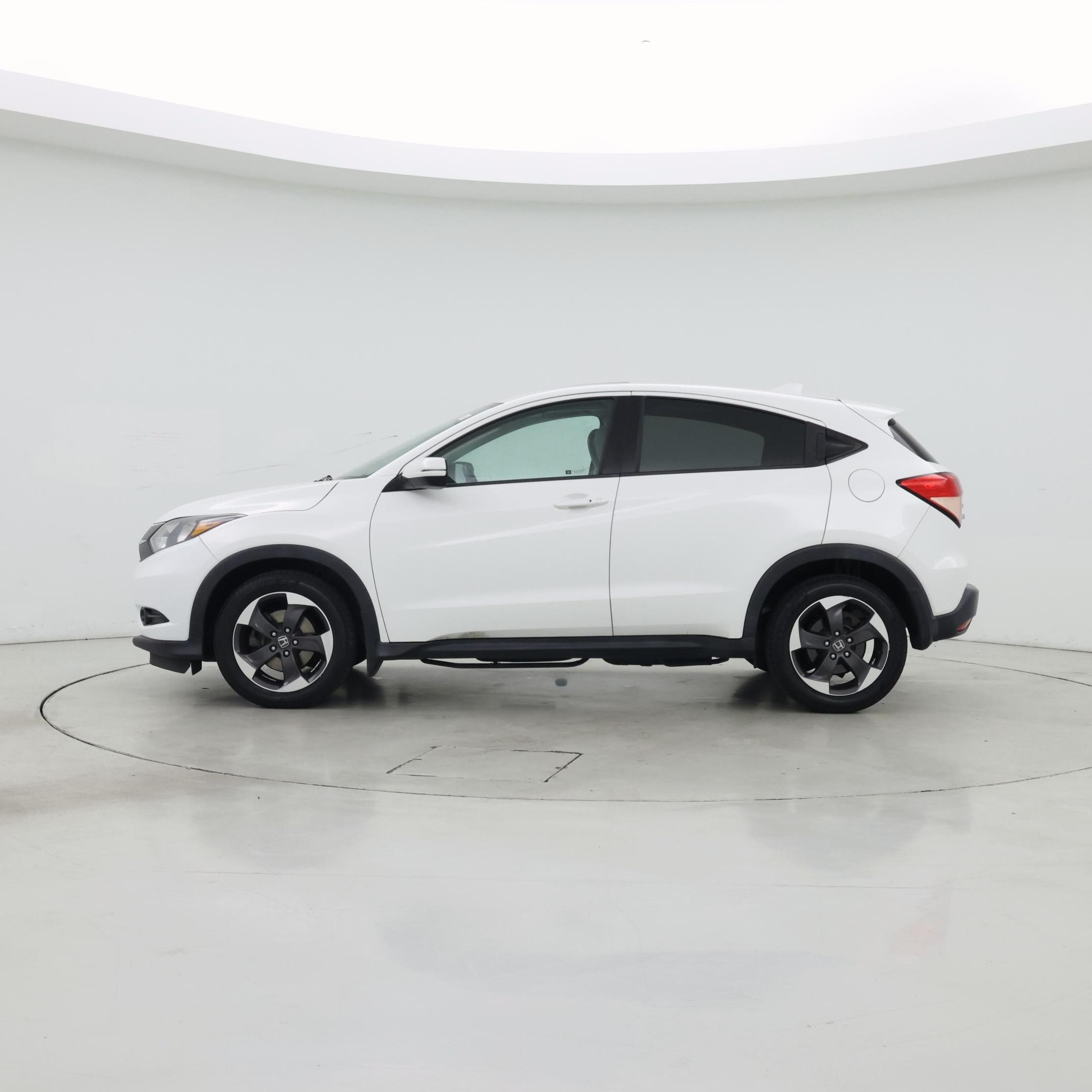 Thumbnail: 2018 Honda HR-V - 3