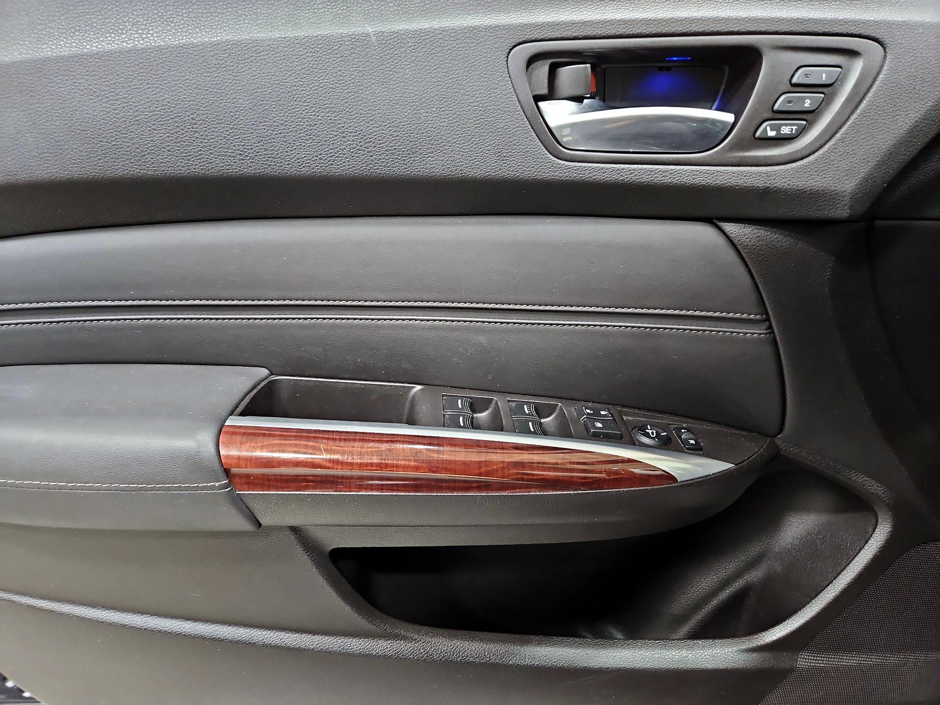 Thumbnail: 2016 Acura TLX - 12