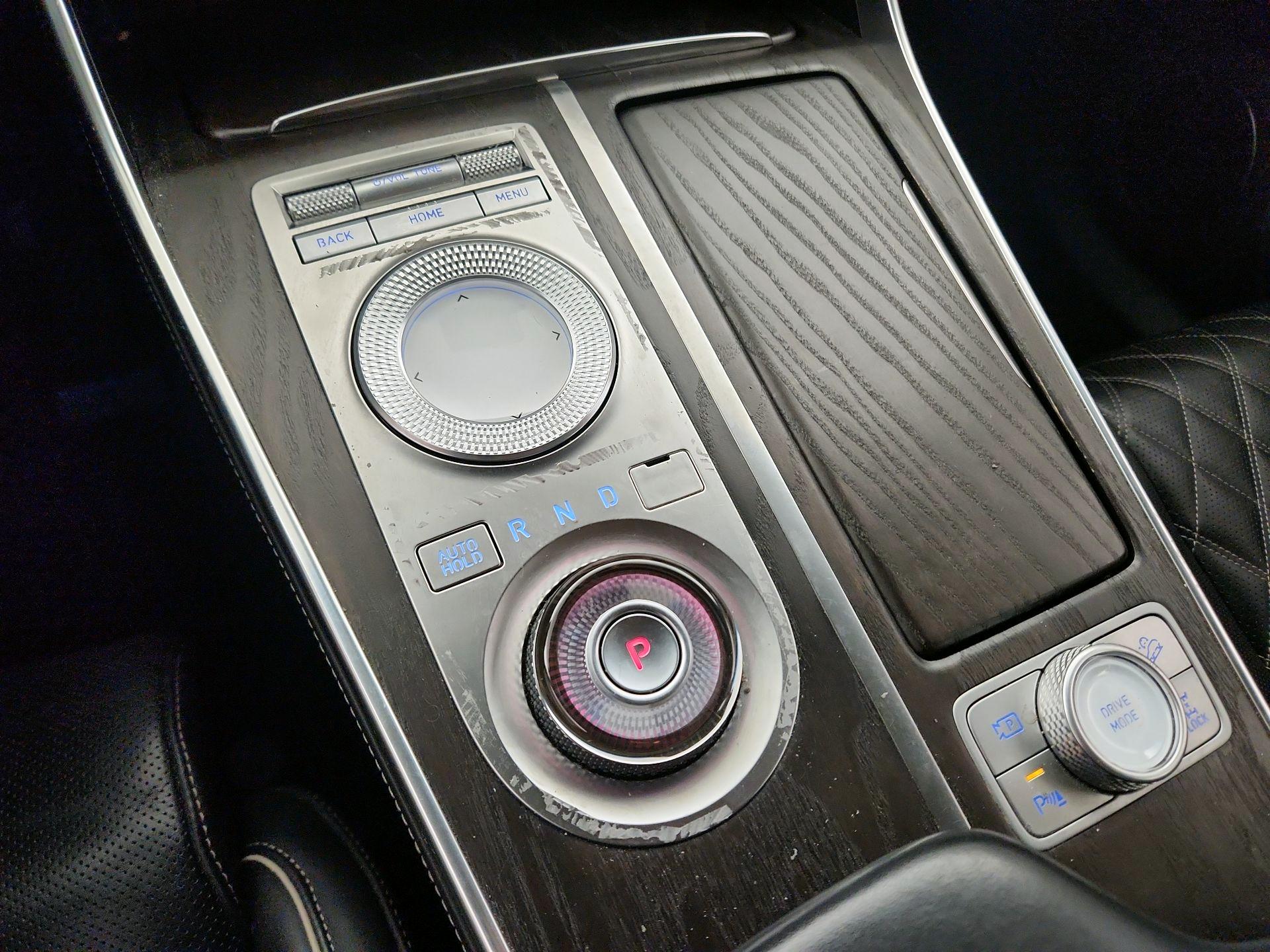 Thumbnail: 2021 Genesis GV80 - 18