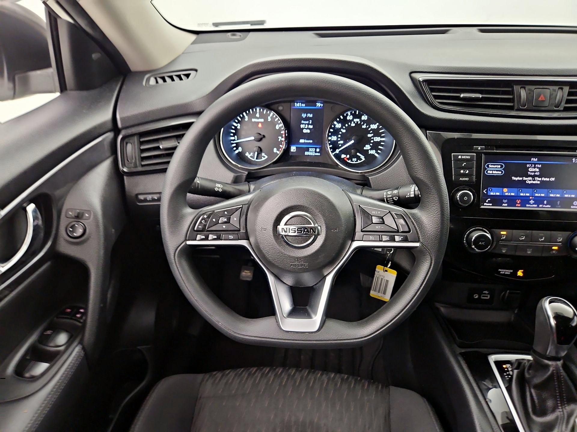 Thumbnail: 2018 Nissan Rogue - 10