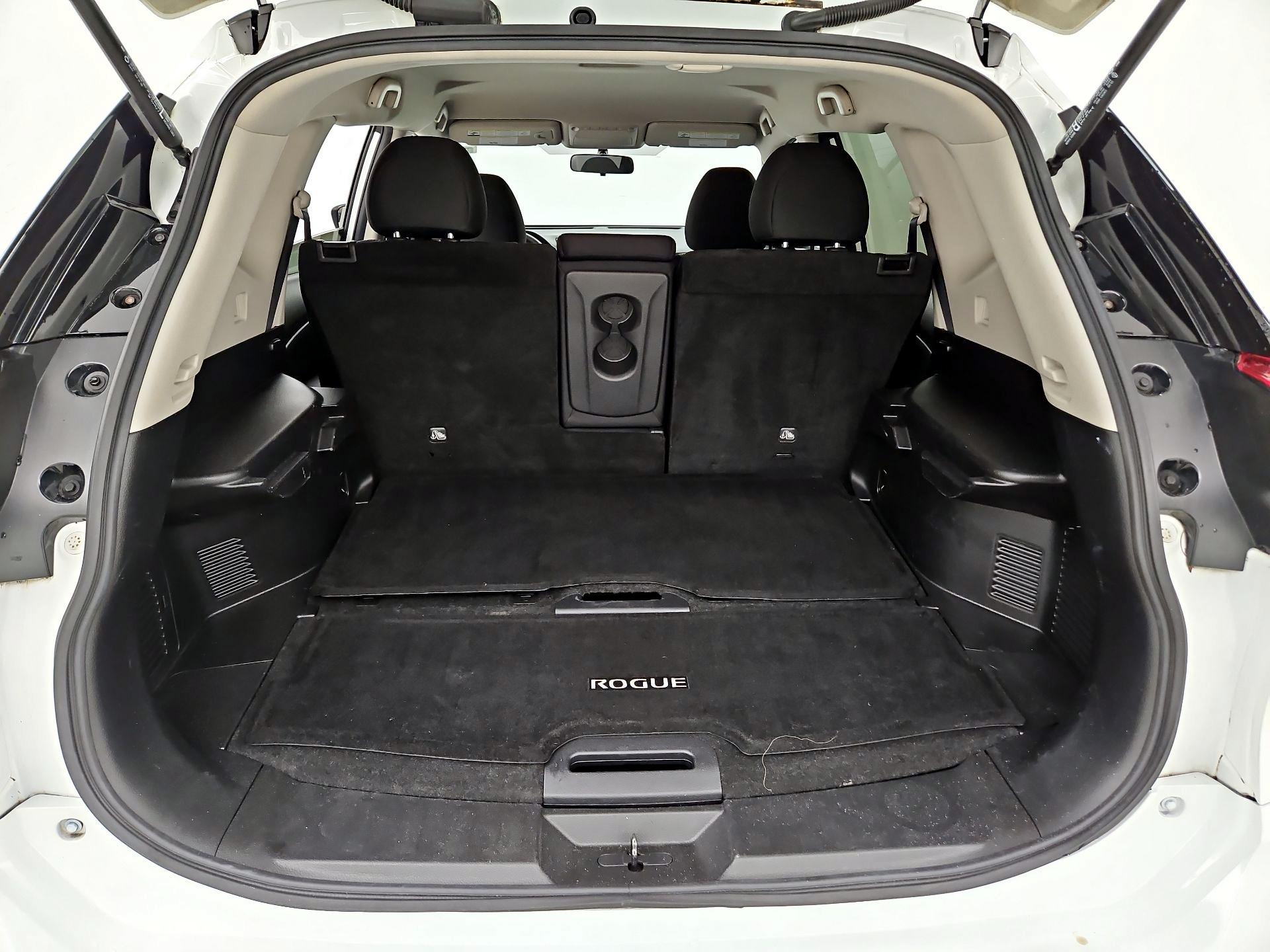 Thumbnail: 2018 Nissan Rogue - 20